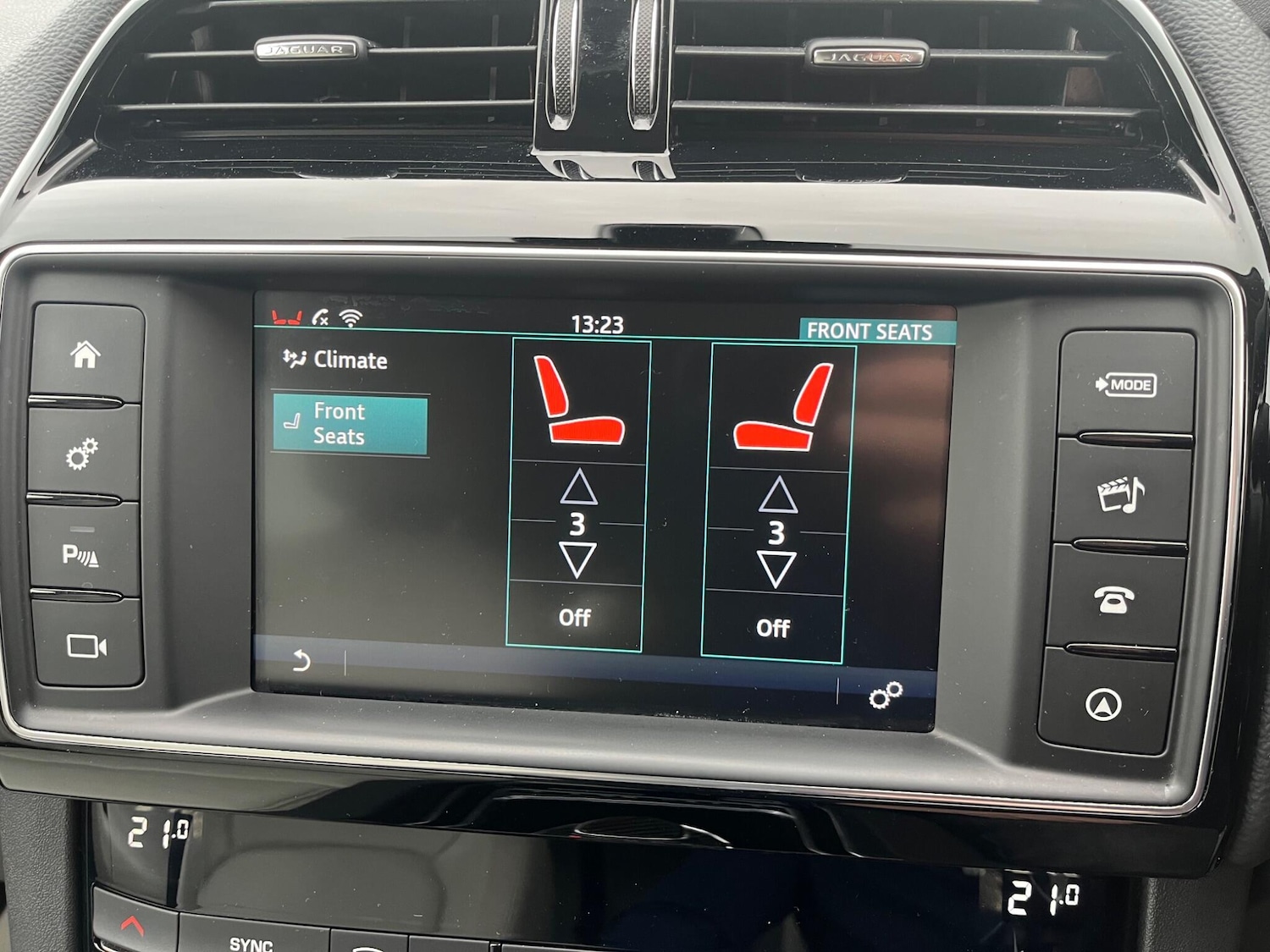 Used Jaguar F-Pace 2017 for sale - 76690931: Photo 38