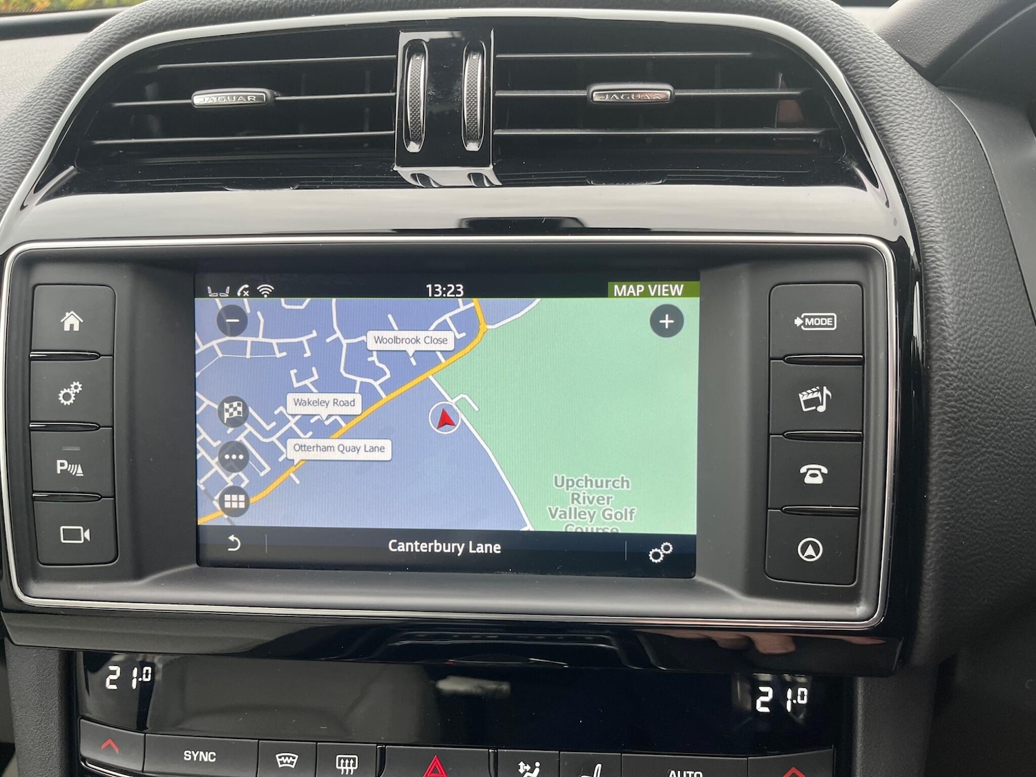 Used Jaguar F-Pace 2017 for sale - 76690931: Photo 42