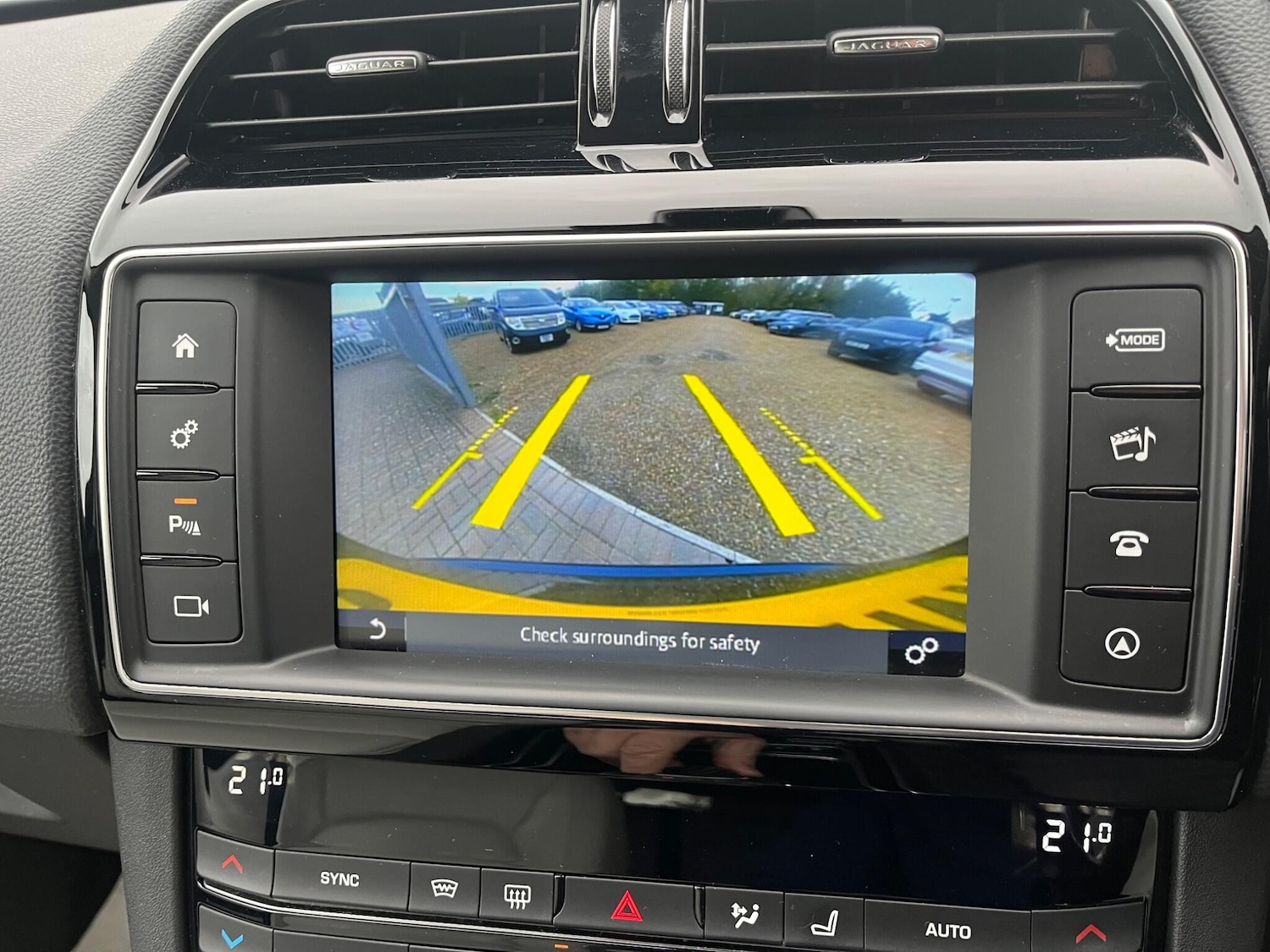 Used Jaguar F-Pace 2017 for sale - 76690931: Photo 43