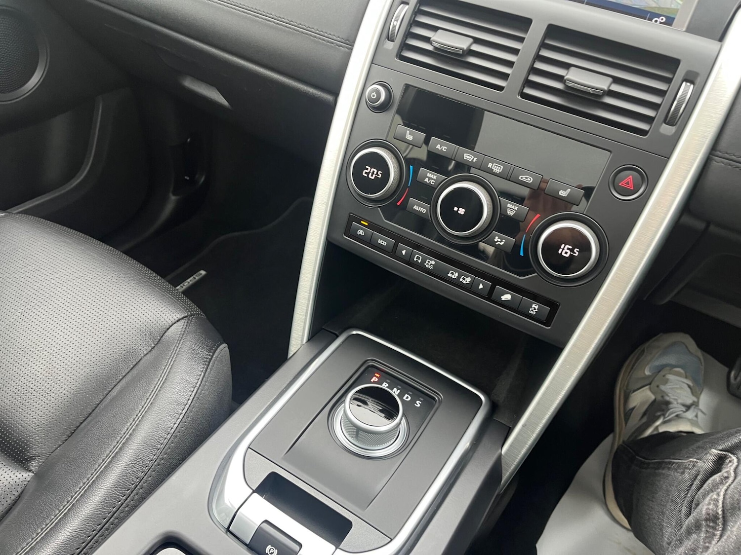 Used Land Rover Discovery Sport 2016 for sale - 76690942: Photo 20