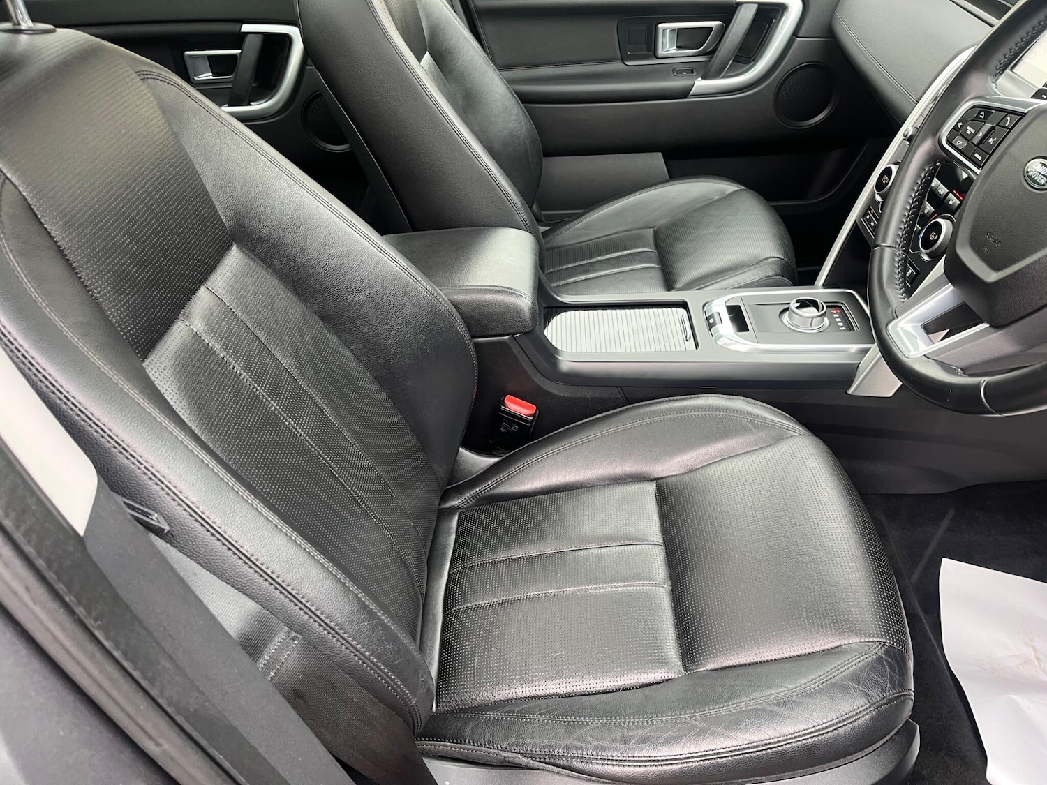 Used Land Rover Discovery Sport 2016 for sale - 76690942: Photo 22