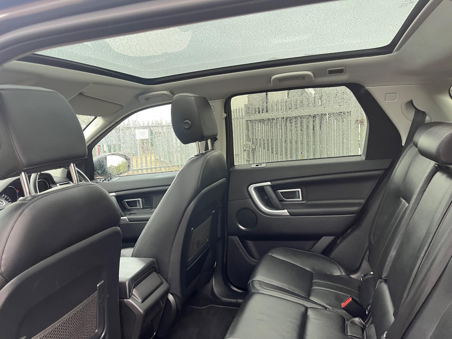 Used Land Rover Discovery Sport 2016 for sale - 76690942: Photo 24