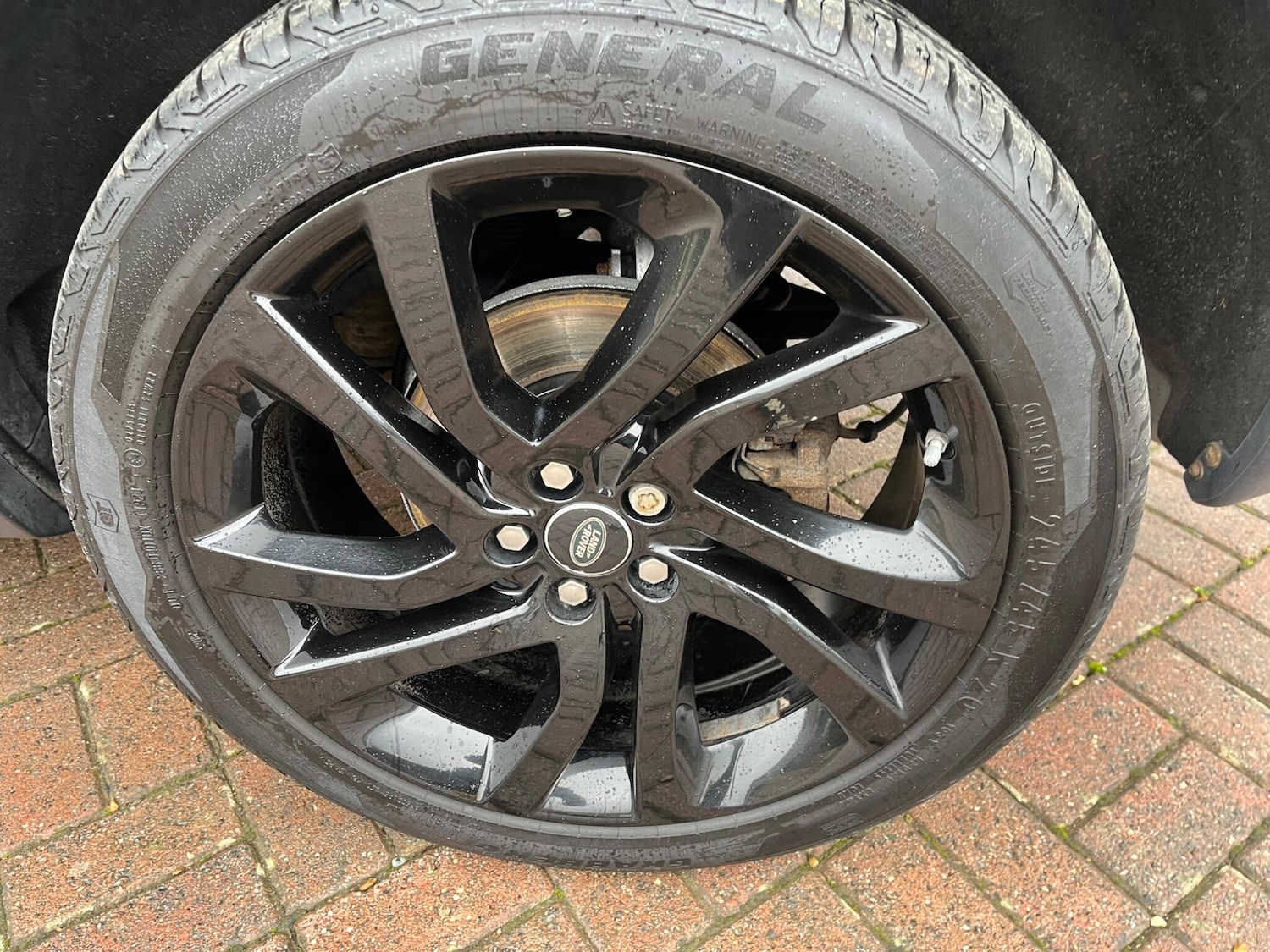 Used Land Rover Discovery Sport 2016 for sale - 76690942: Photo 25