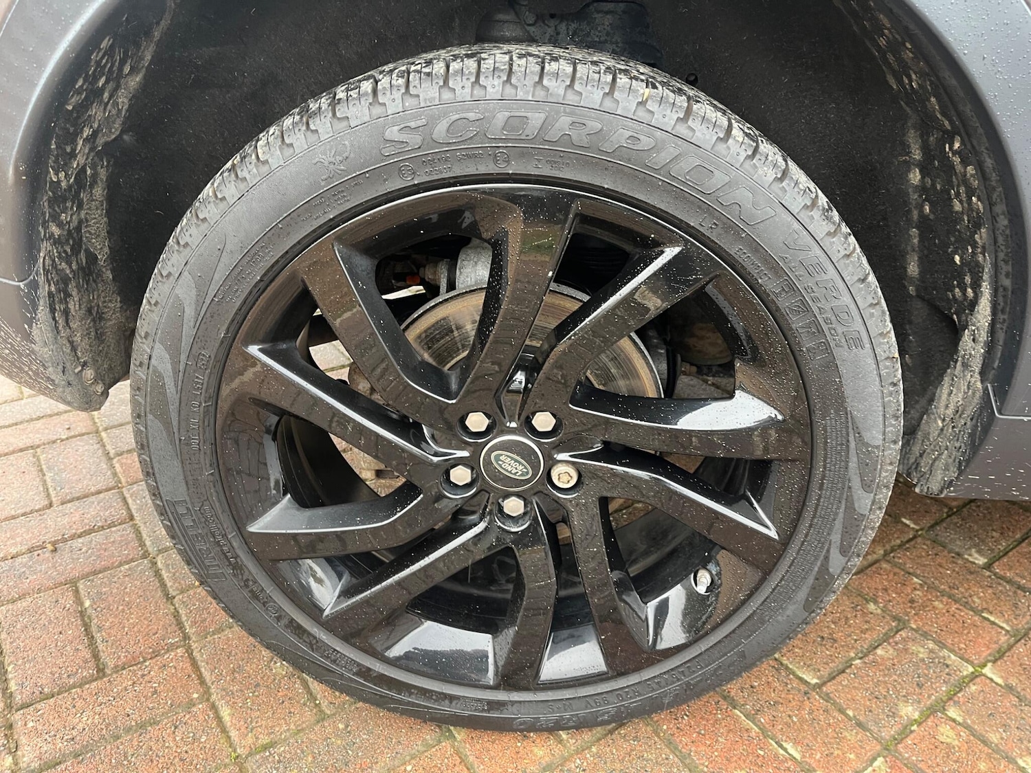 Used Land Rover Discovery Sport 2016 for sale - 76690942: Photo 30