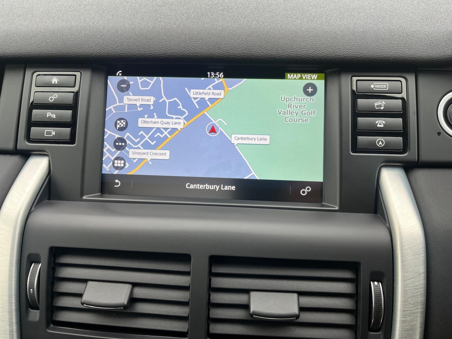 Used Land Rover Discovery Sport 2016 for sale - 76690942: Photo 31