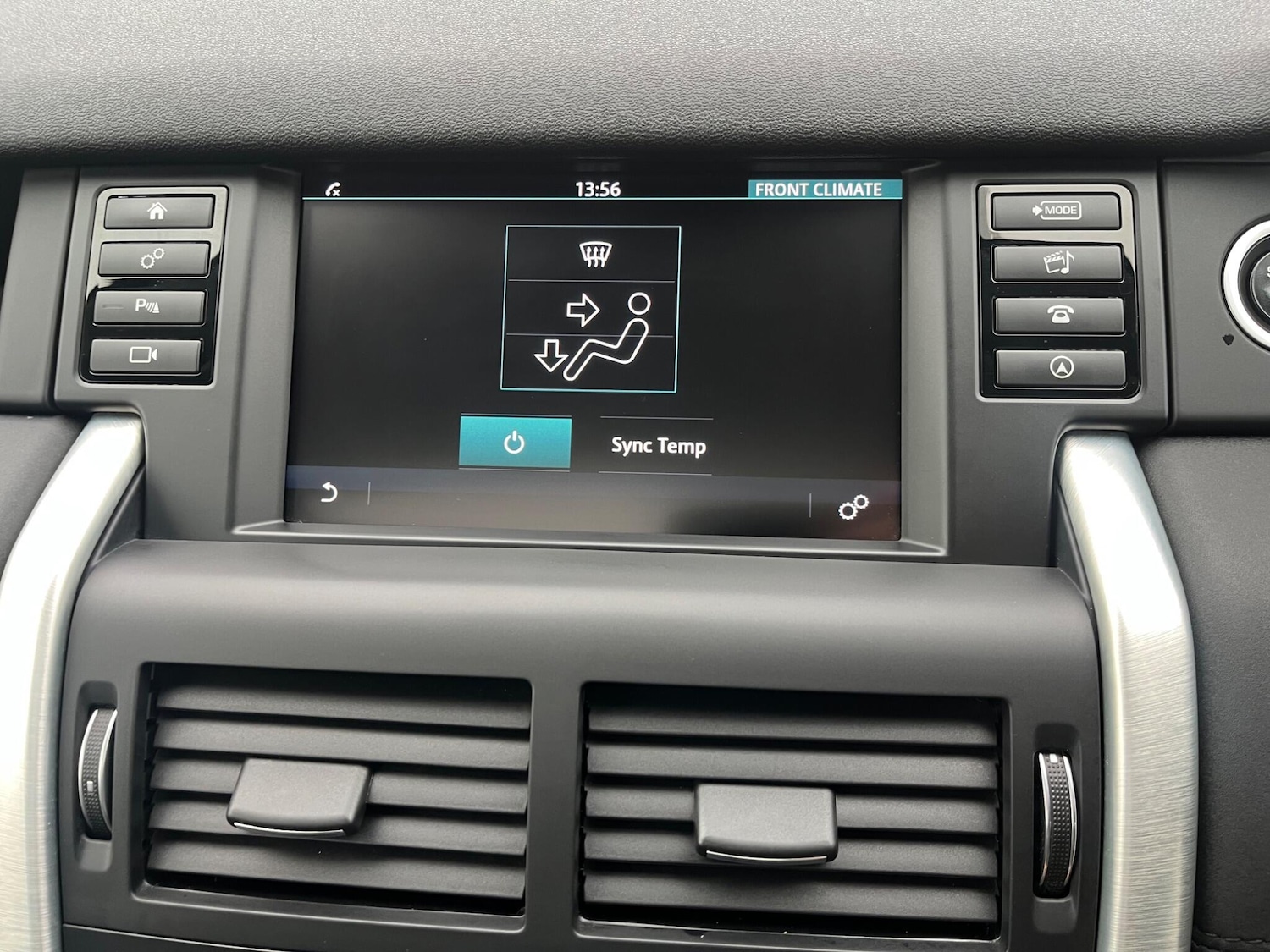 Used Land Rover Discovery Sport 2016 for sale - 76690942: Photo 33