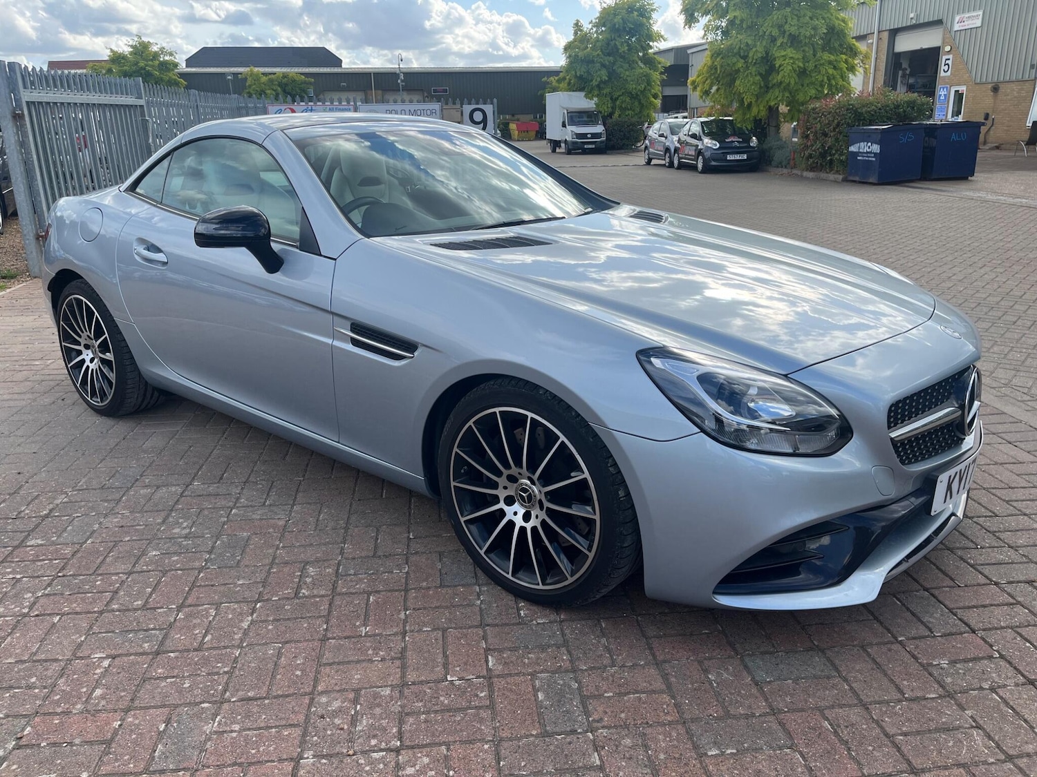 Used Mercedes-Benz SLC 2017 for sale - 76690950: Photo 16