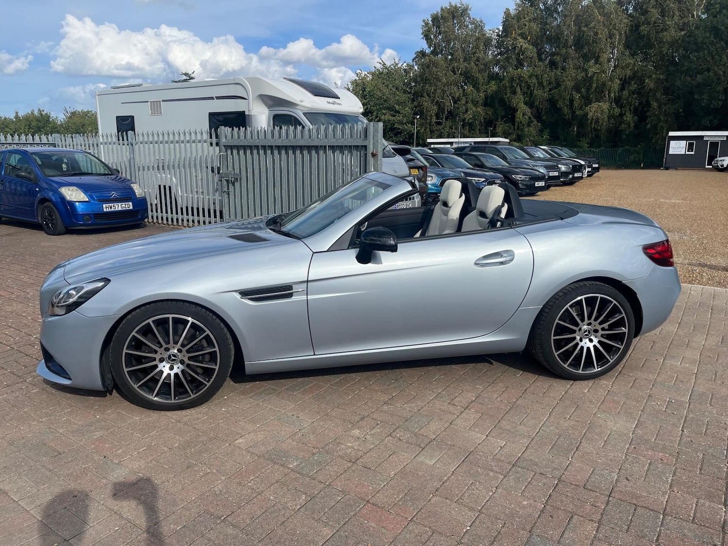 Used Mercedes-Benz SLC 2017 for sale - 76690950: Photo 24