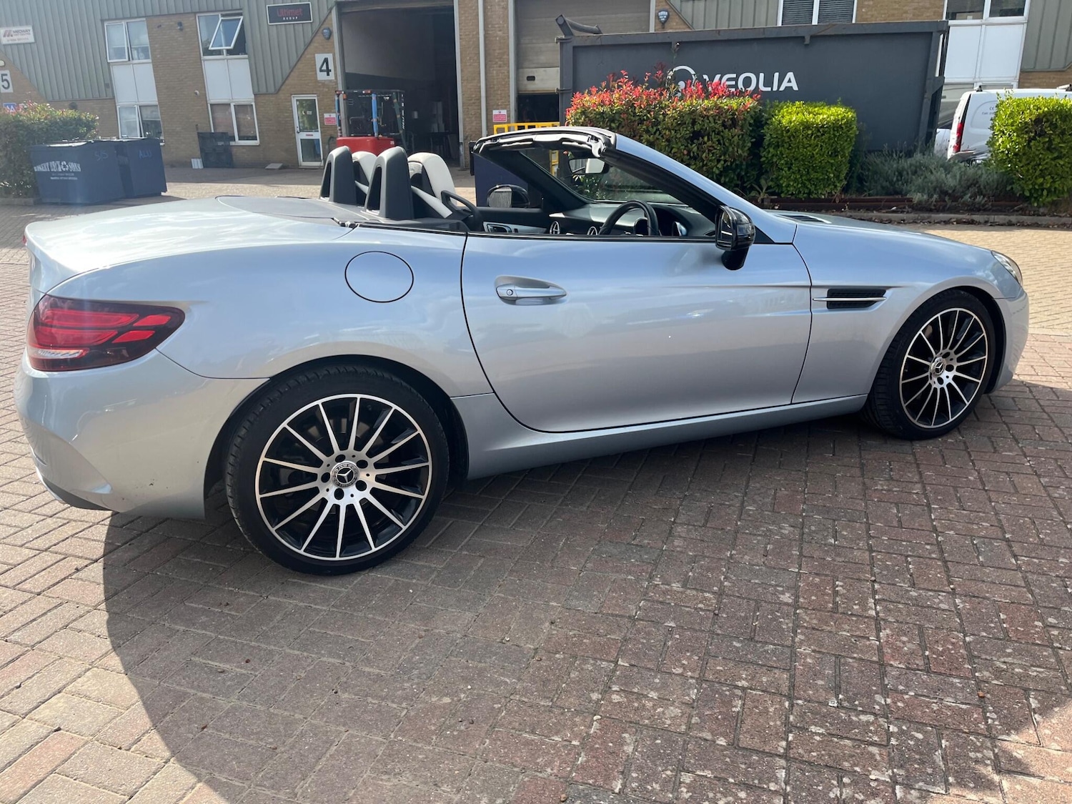 Used Mercedes-Benz SLC 2017 for sale - 76690950: Photo 32