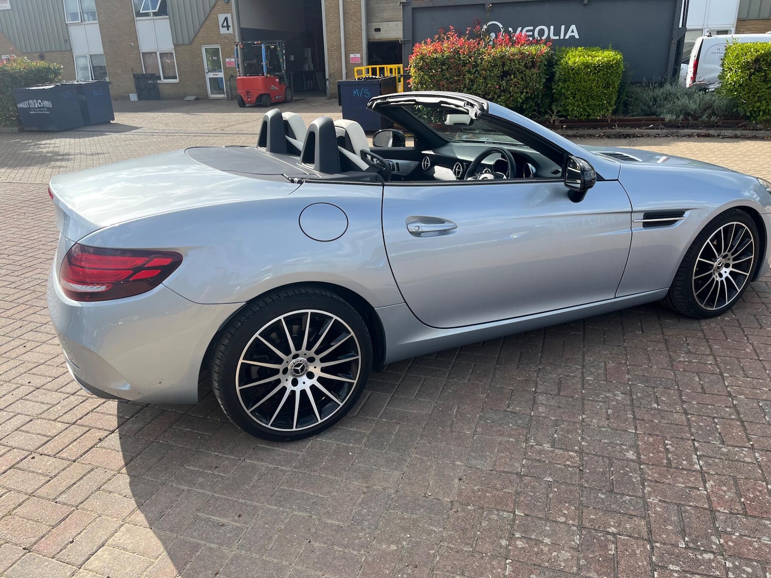 Used Mercedes-Benz SLC 2017 for sale - 76690950: Photo 33