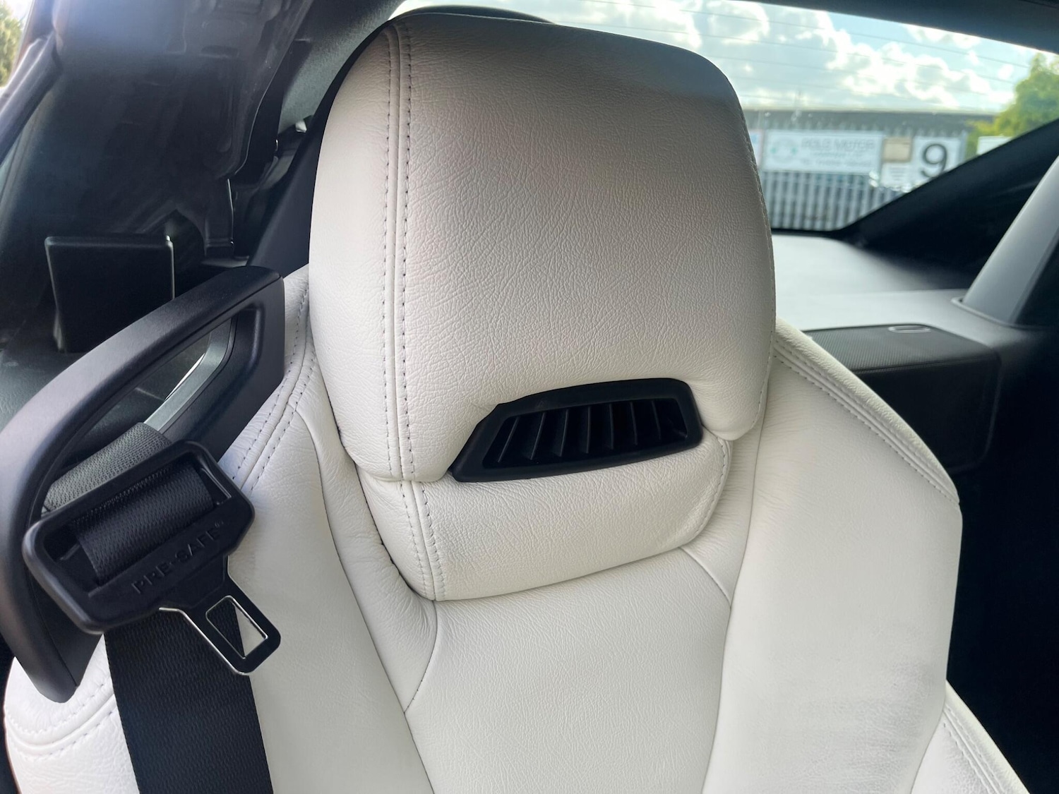 Used Mercedes-Benz SLC 2017 for sale - 76690950: Photo 41