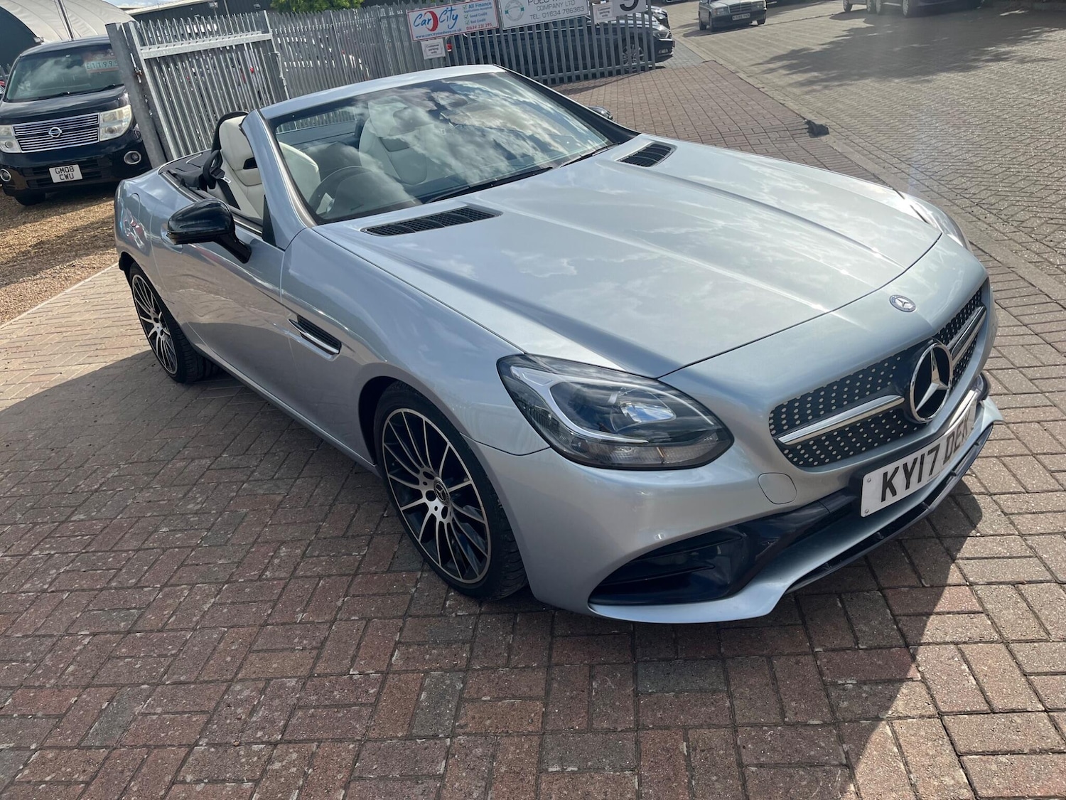 Used Mercedes-Benz SLC 2017 for sale - 76690950: Photo 5