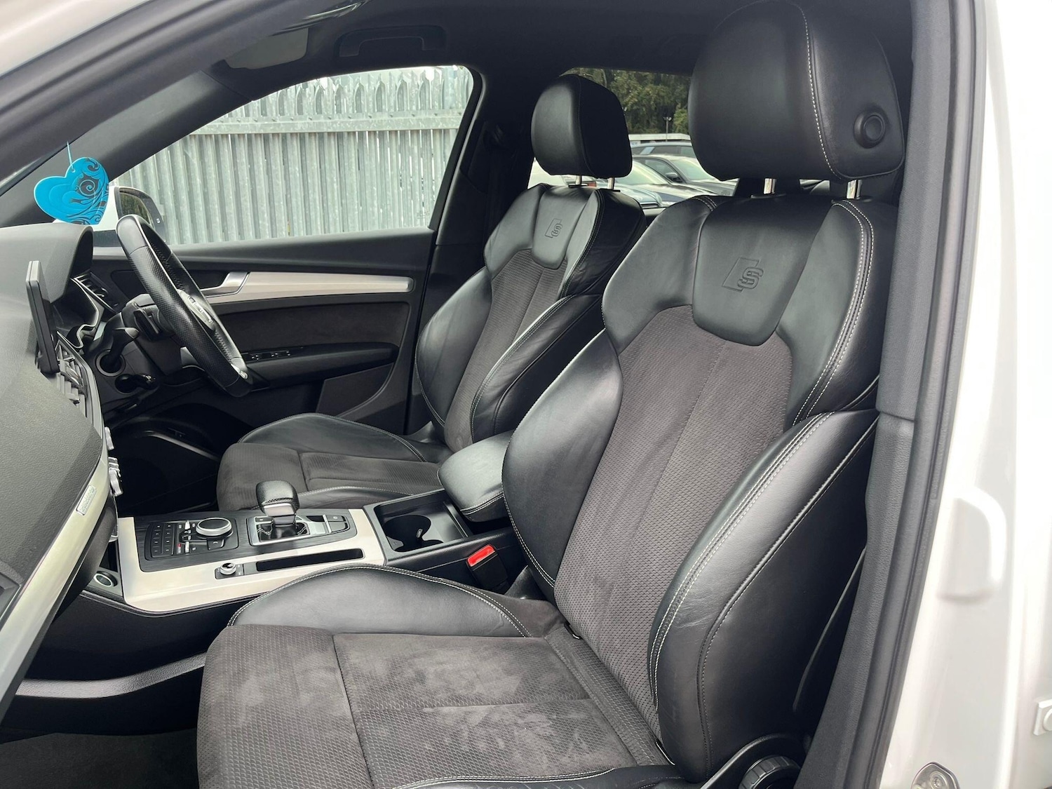 Used Audi Q5 2017 for sale - 78203932: Photo 65