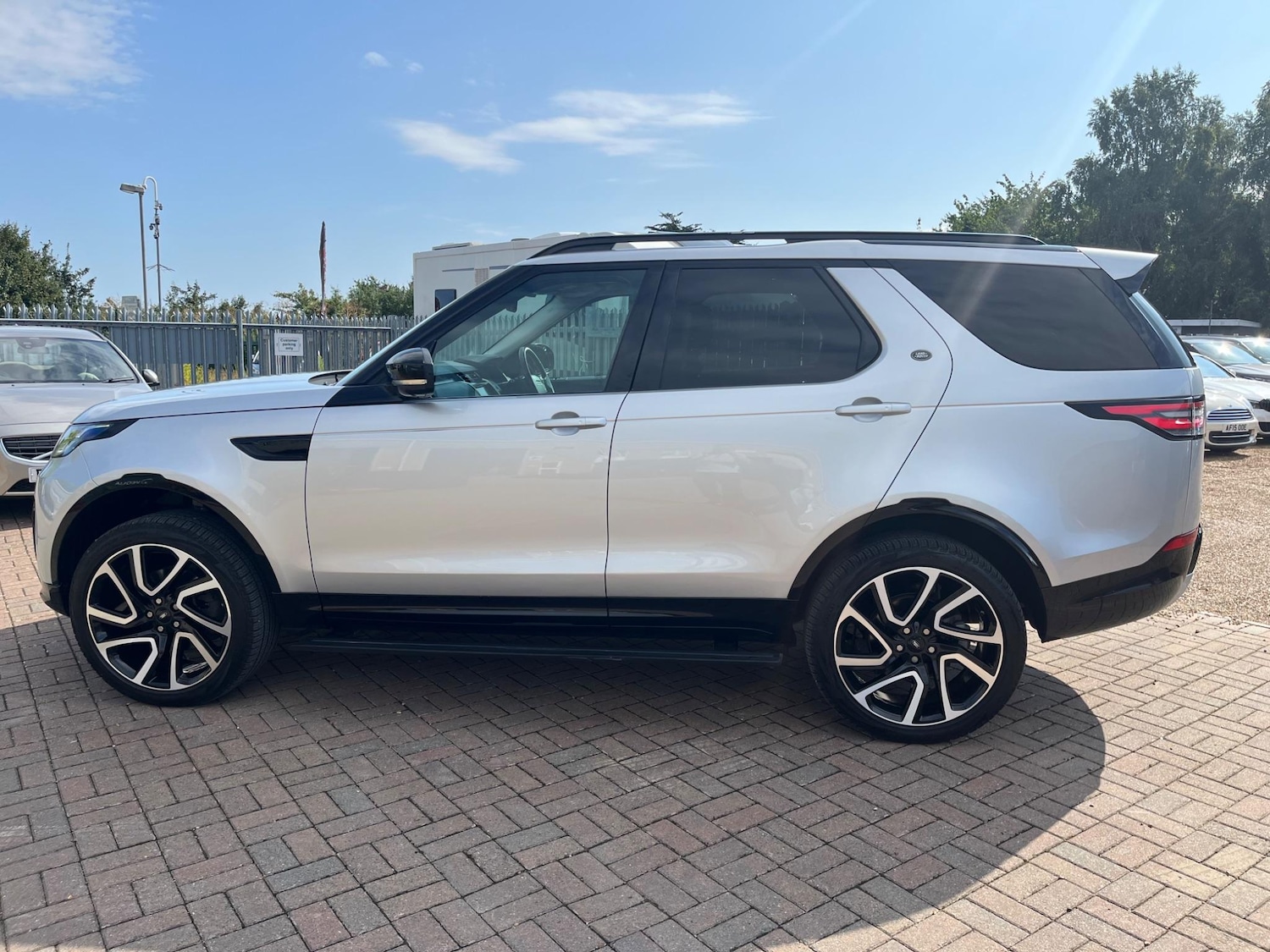 Used Land Rover Discovery for sale - 76690929: Photo 18