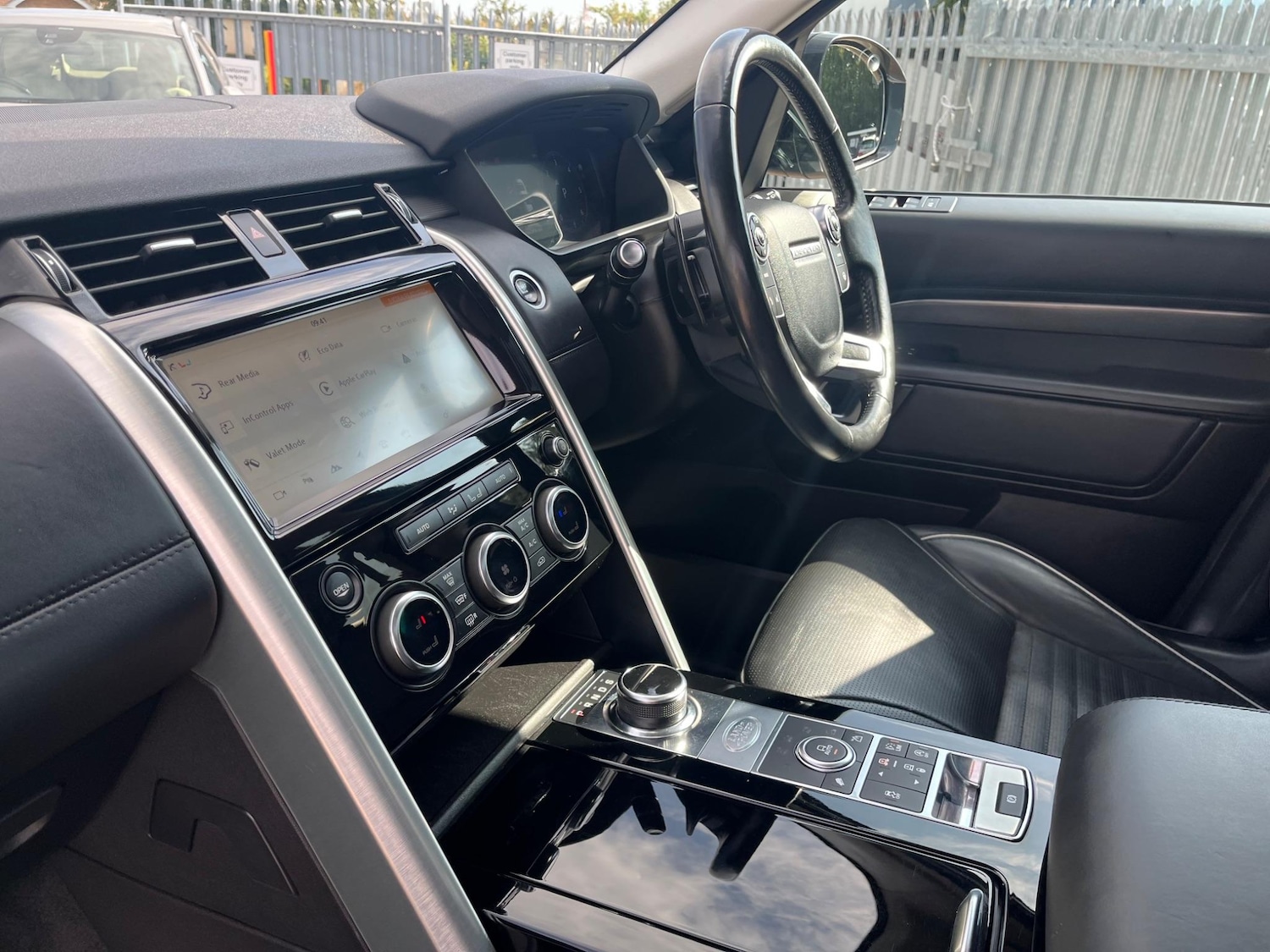 Used Land Rover Discovery for sale - 76690929: Photo 22