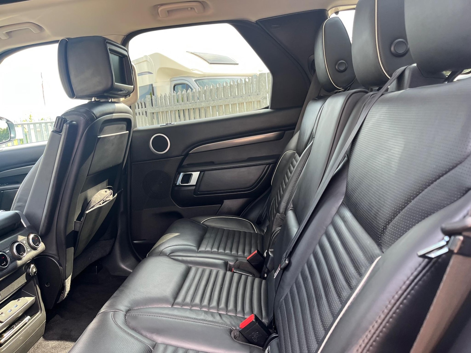 Used Land Rover Discovery for sale - 76690929: Photo 25