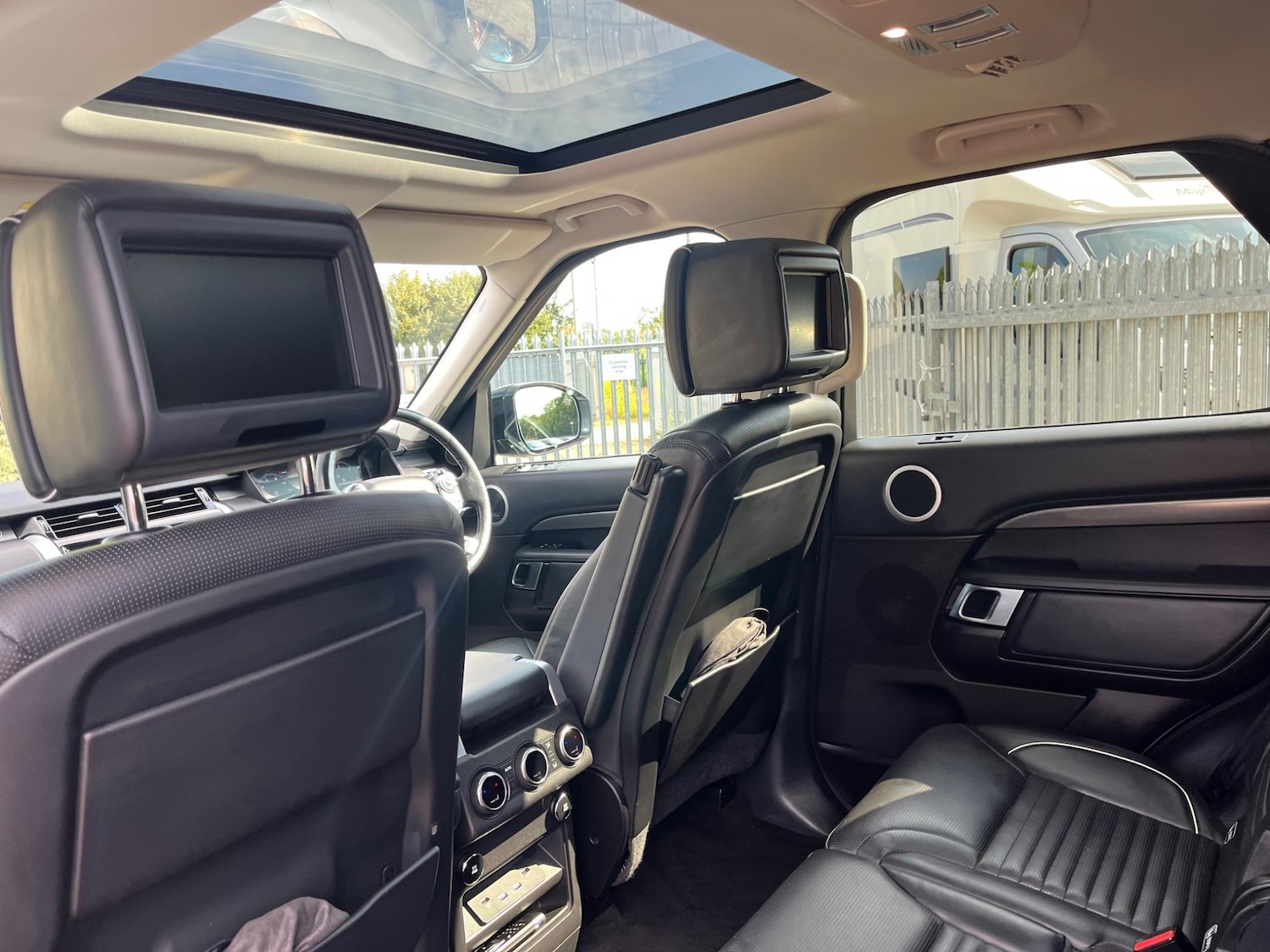 Used Land Rover Discovery for sale - 76690929: Photo 26