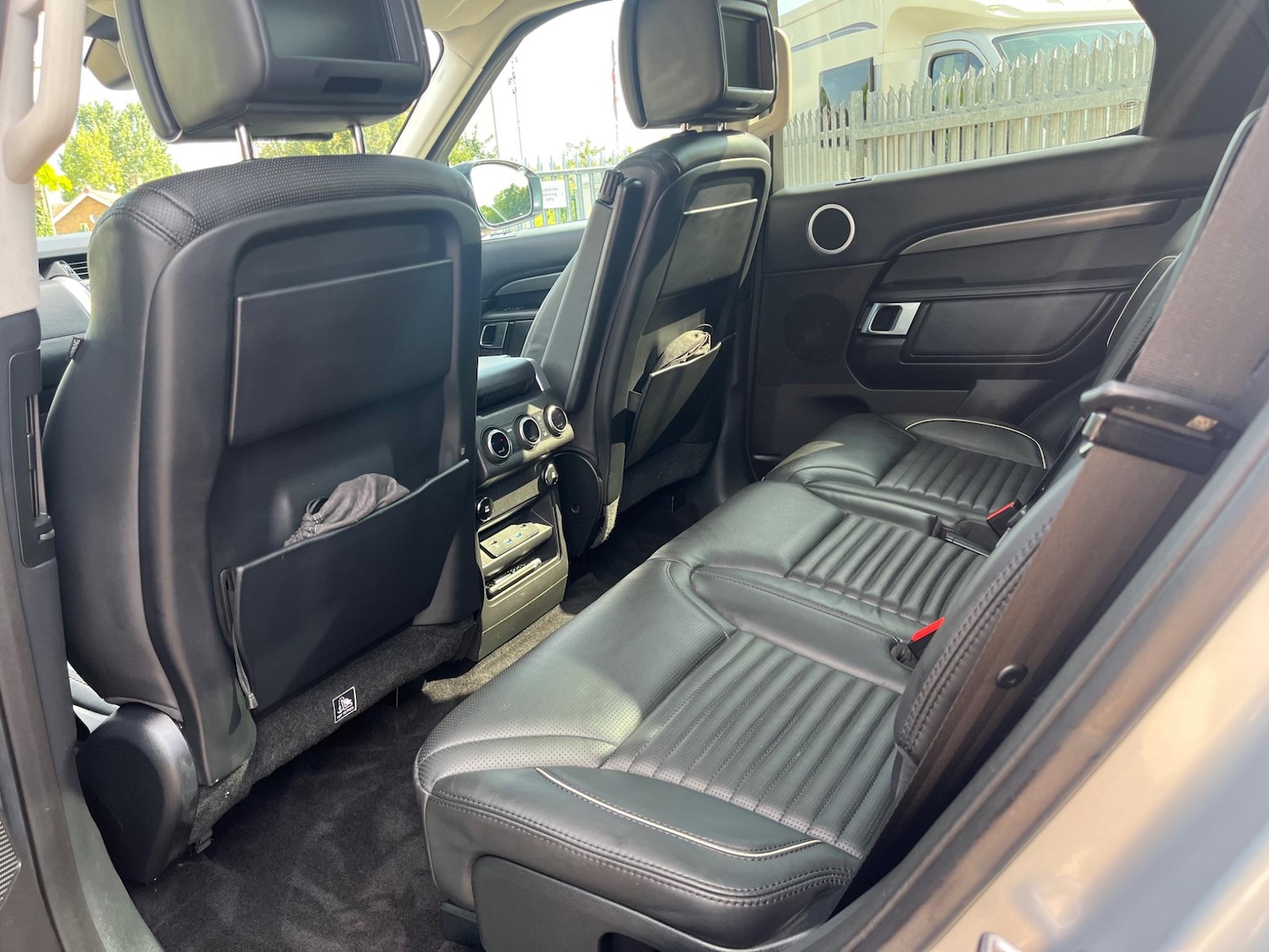 Used Land Rover Discovery for sale - 76690929: Photo 27