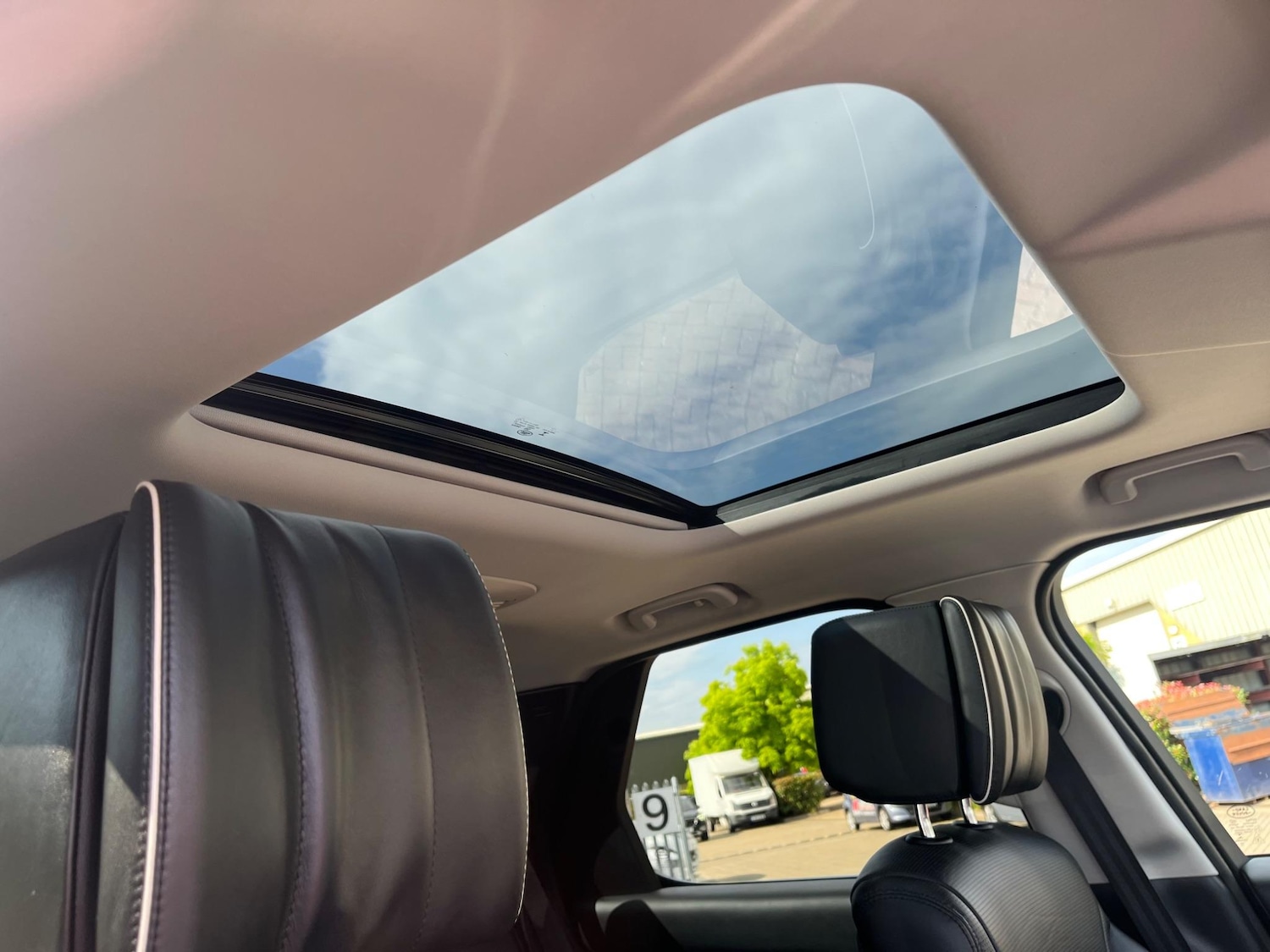 Used Land Rover Discovery for sale - 76690929: Photo 47