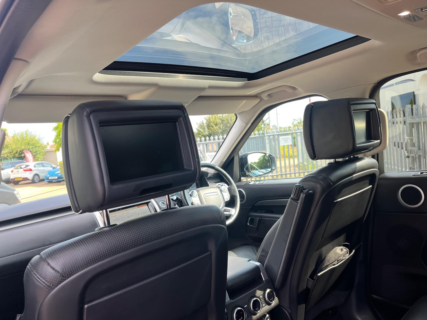 Used Land Rover Discovery for sale - 76690929: Photo 52