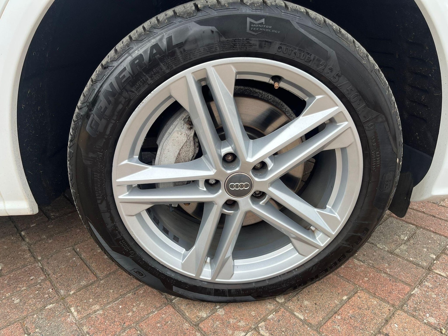 Used Audi Q5 2017 for sale - 76690940: Photo 13