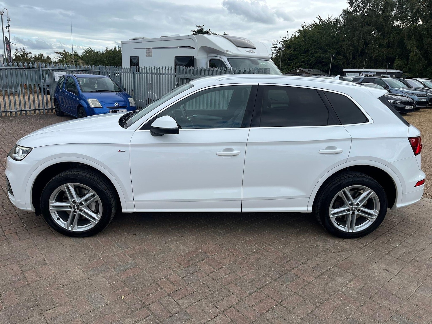 Used Audi Q5 2017 for sale - 76690940: Photo 25