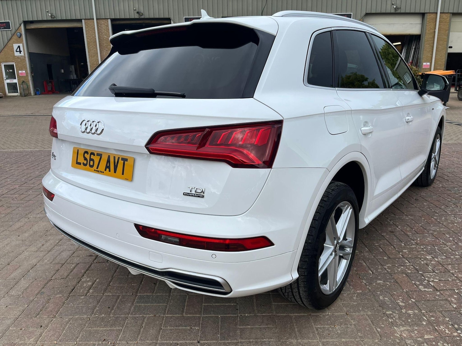 Used Audi Q5 2017 for sale - 76690940: Photo 35