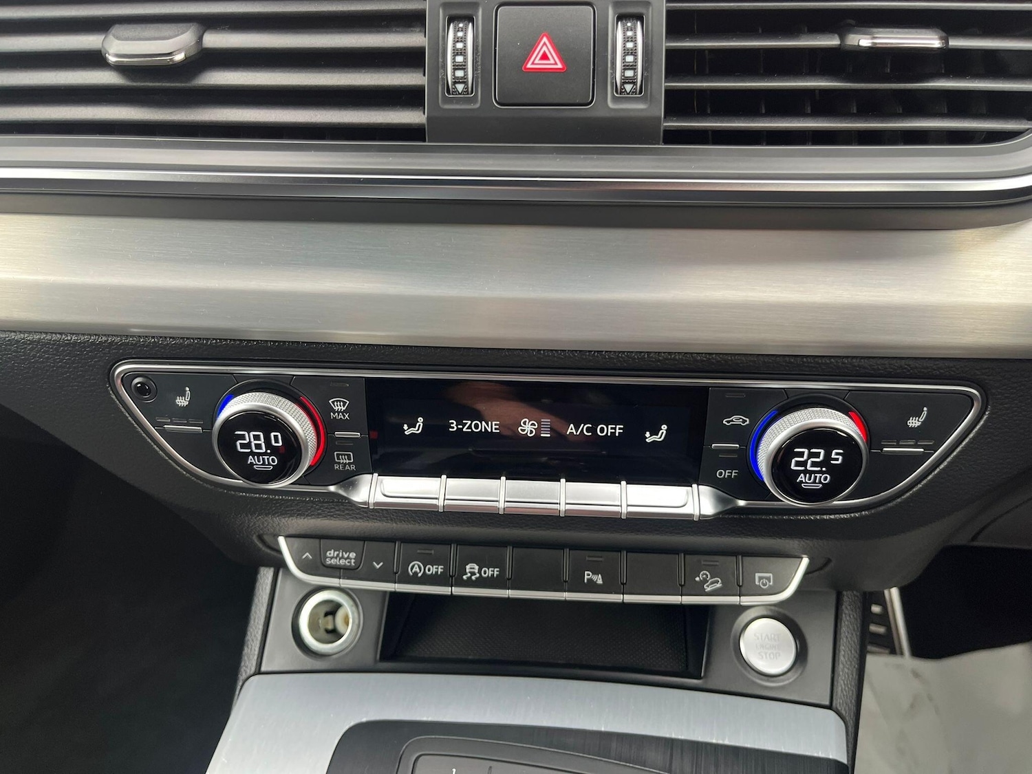 Used Audi Q5 2017 for sale - 76690940: Photo 71