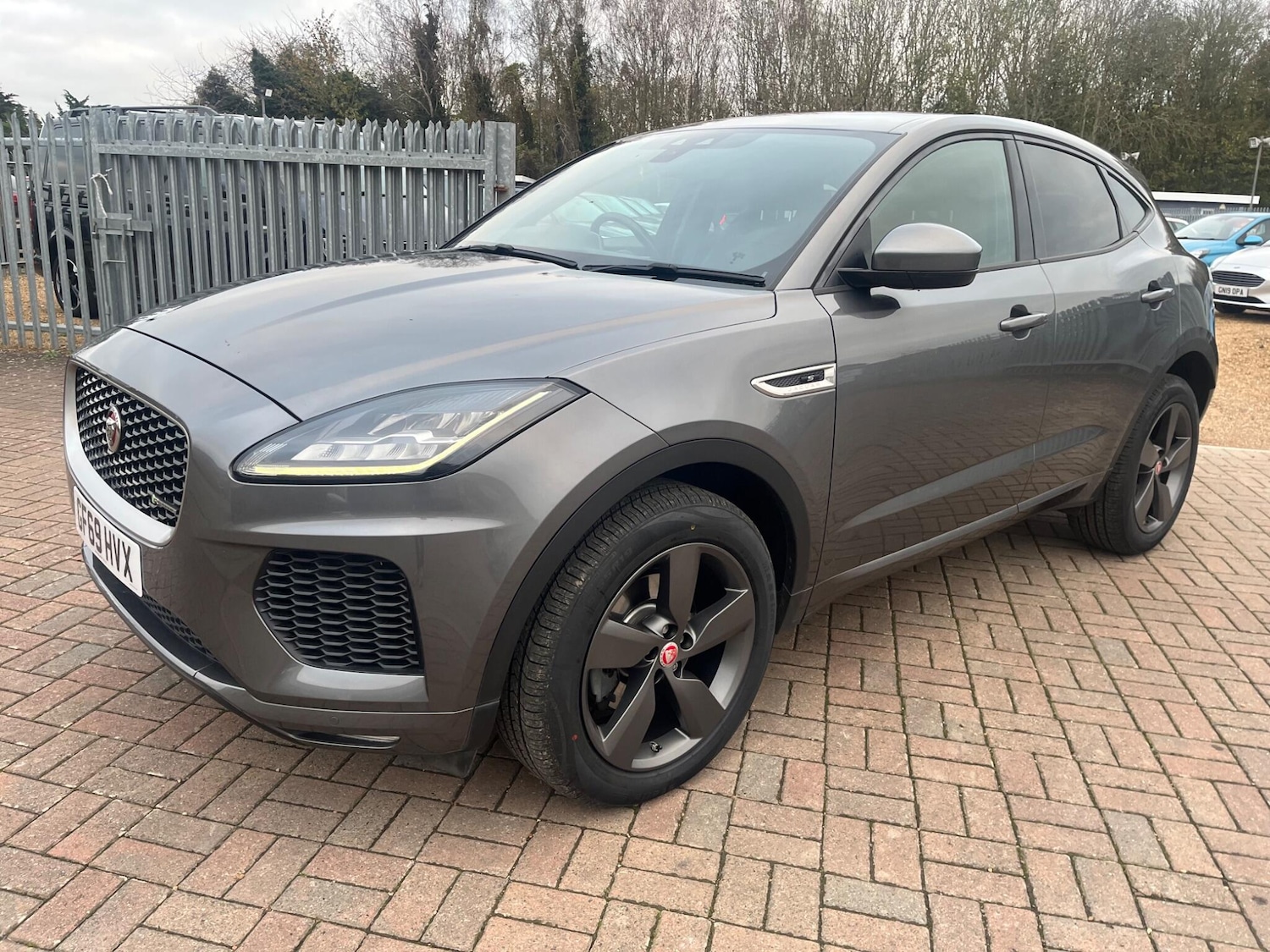Used Jaguar E-Pace 2019 for sale - 76690948: Photo 1