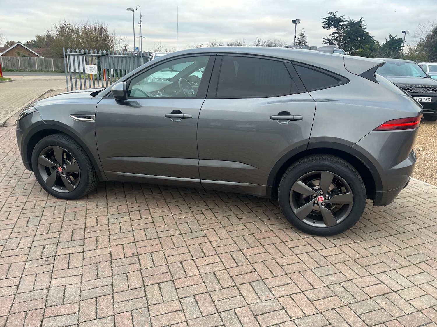 Used Jaguar E-Pace 2019 for sale - 76690948: Photo 21