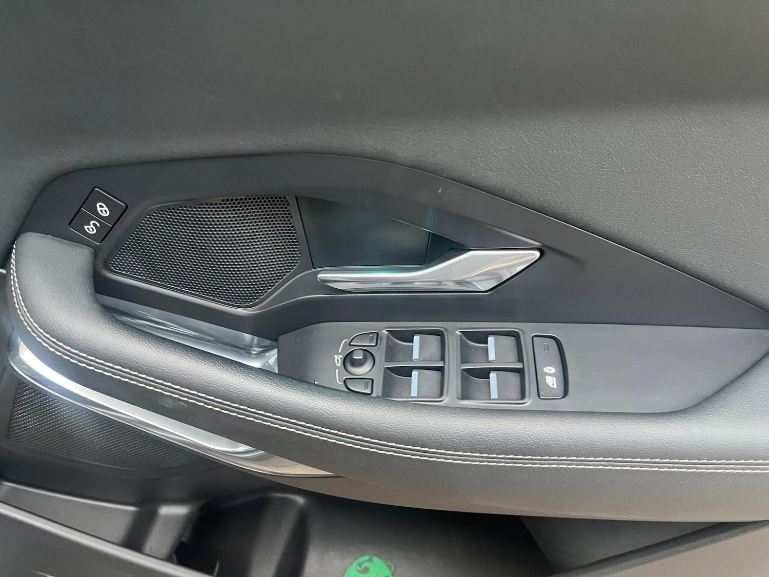 Used Jaguar E-Pace 2019 for sale - 76690948: Photo 36