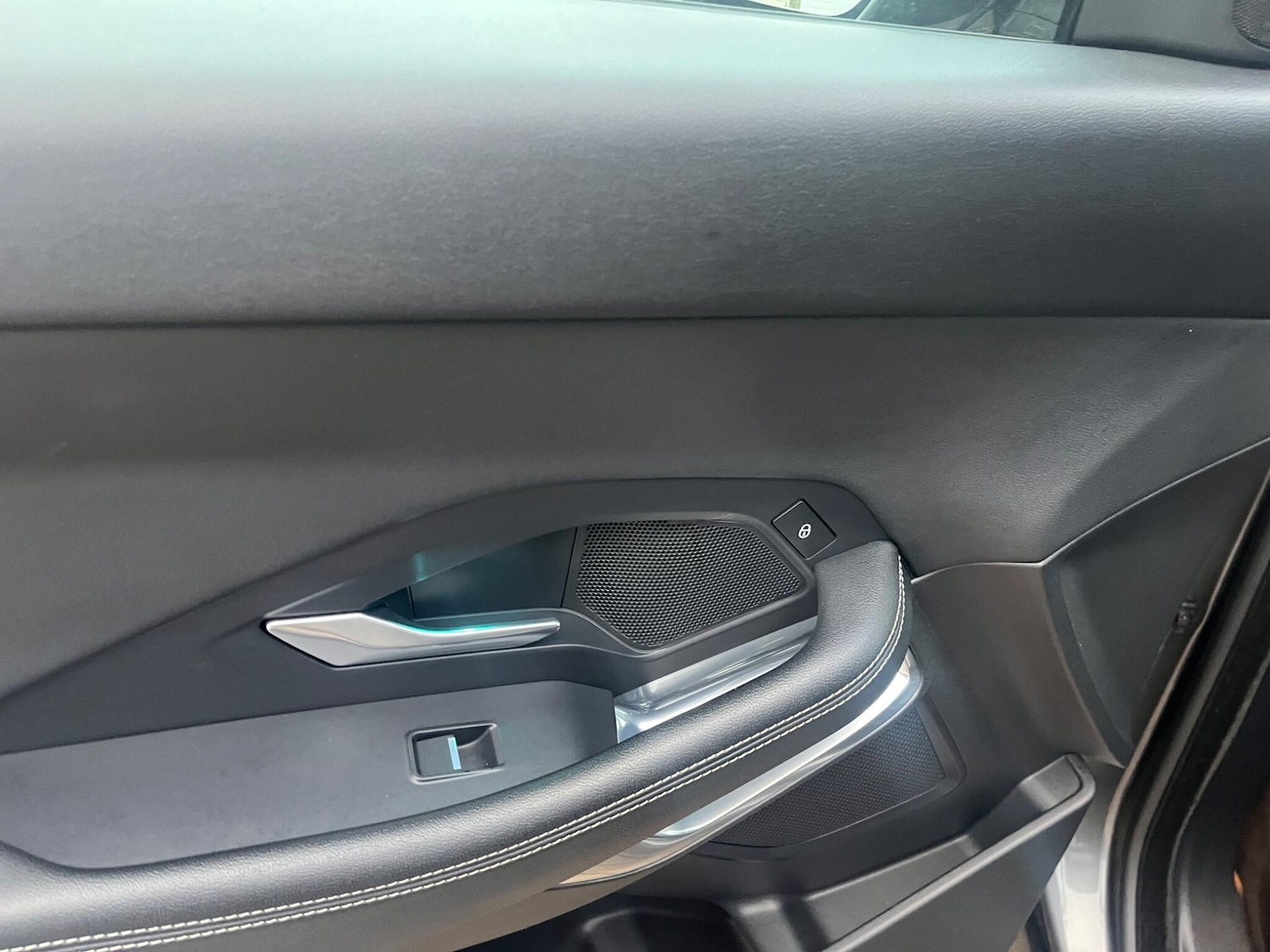 Used Jaguar E-Pace 2019 for sale - 76690948: Photo 37