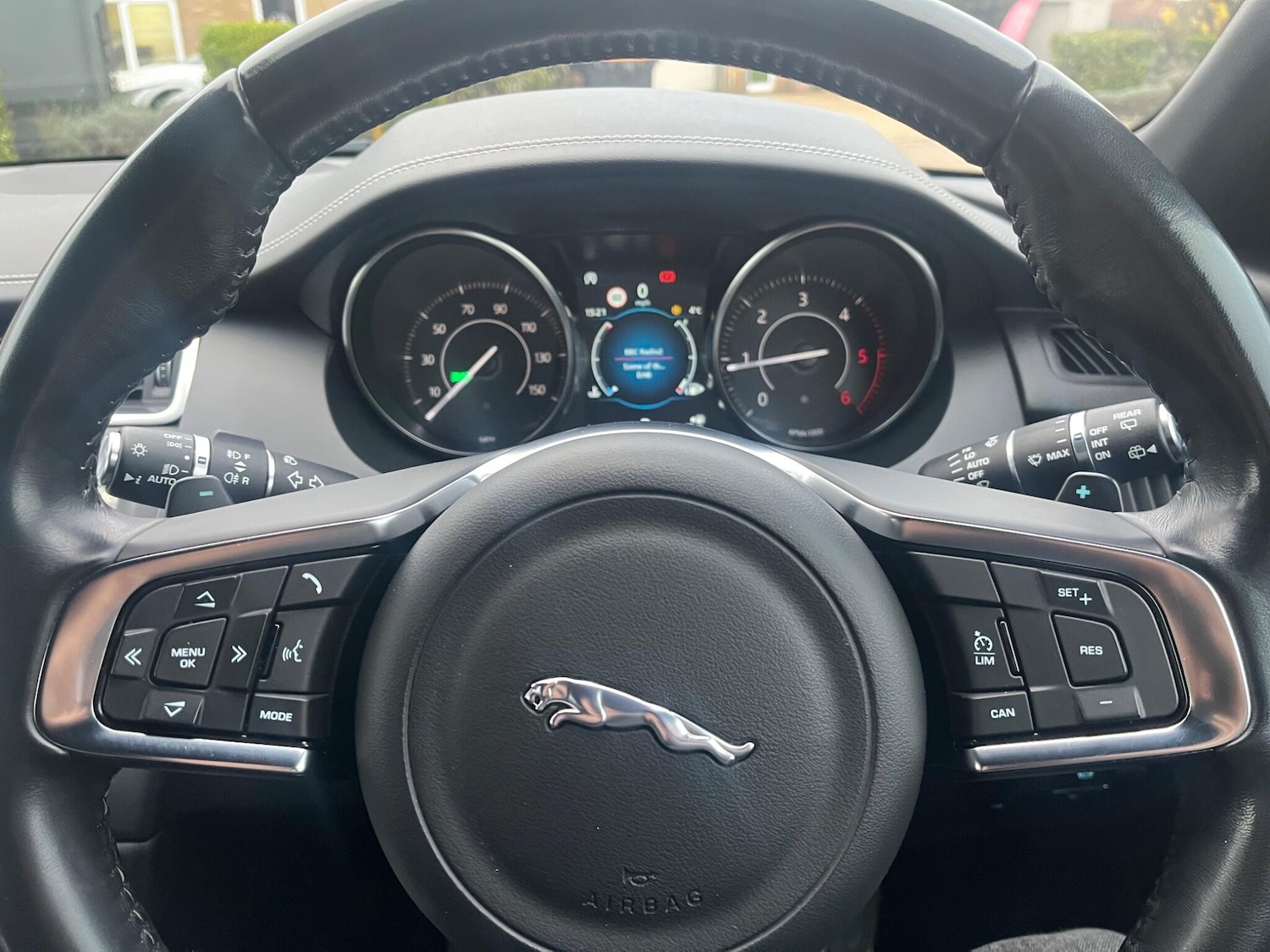 Used Jaguar E-Pace 2019 for sale - 76690948: Photo 49