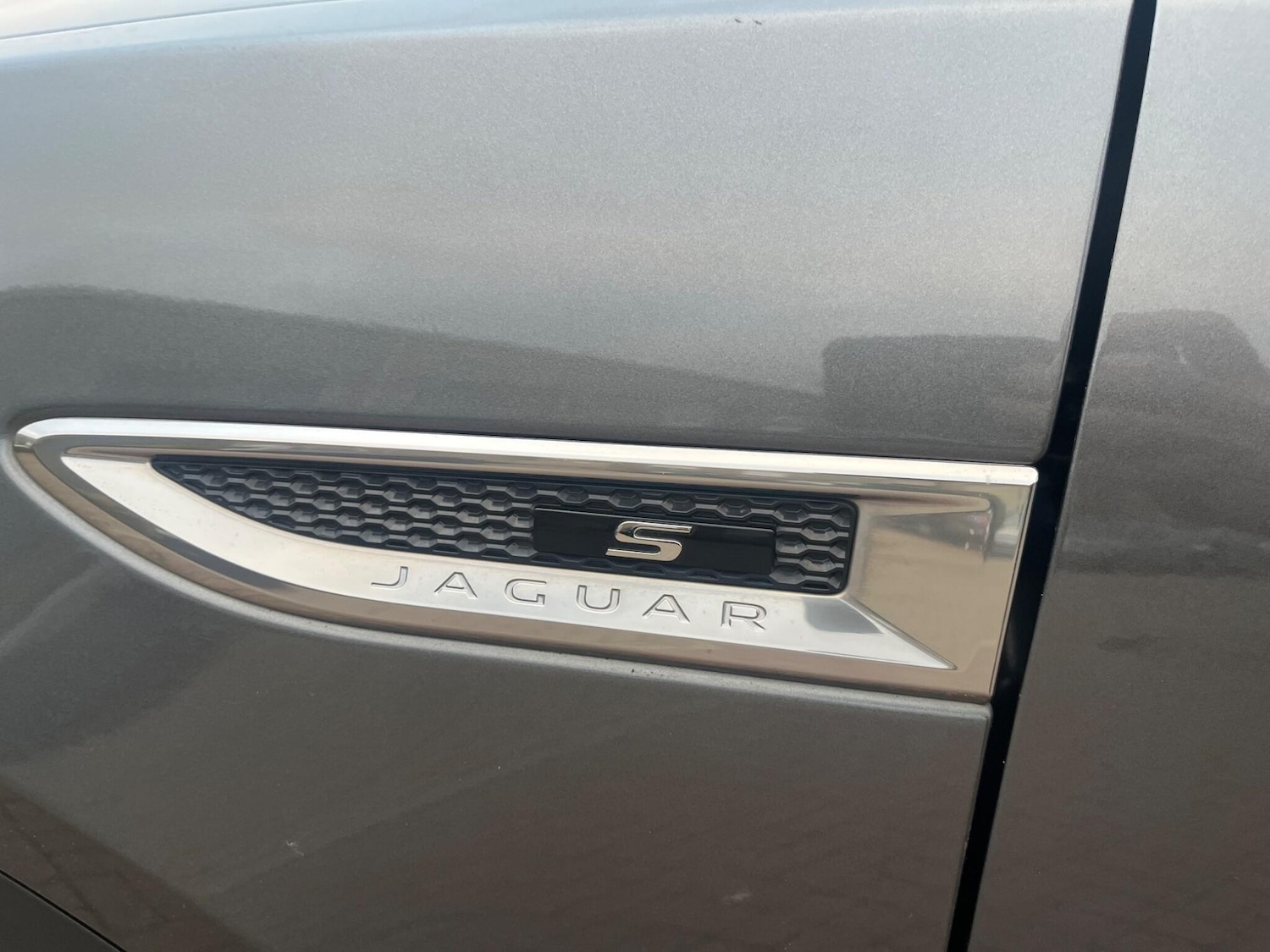 Used Jaguar E-Pace 2019 for sale - 76690948: Photo 58
