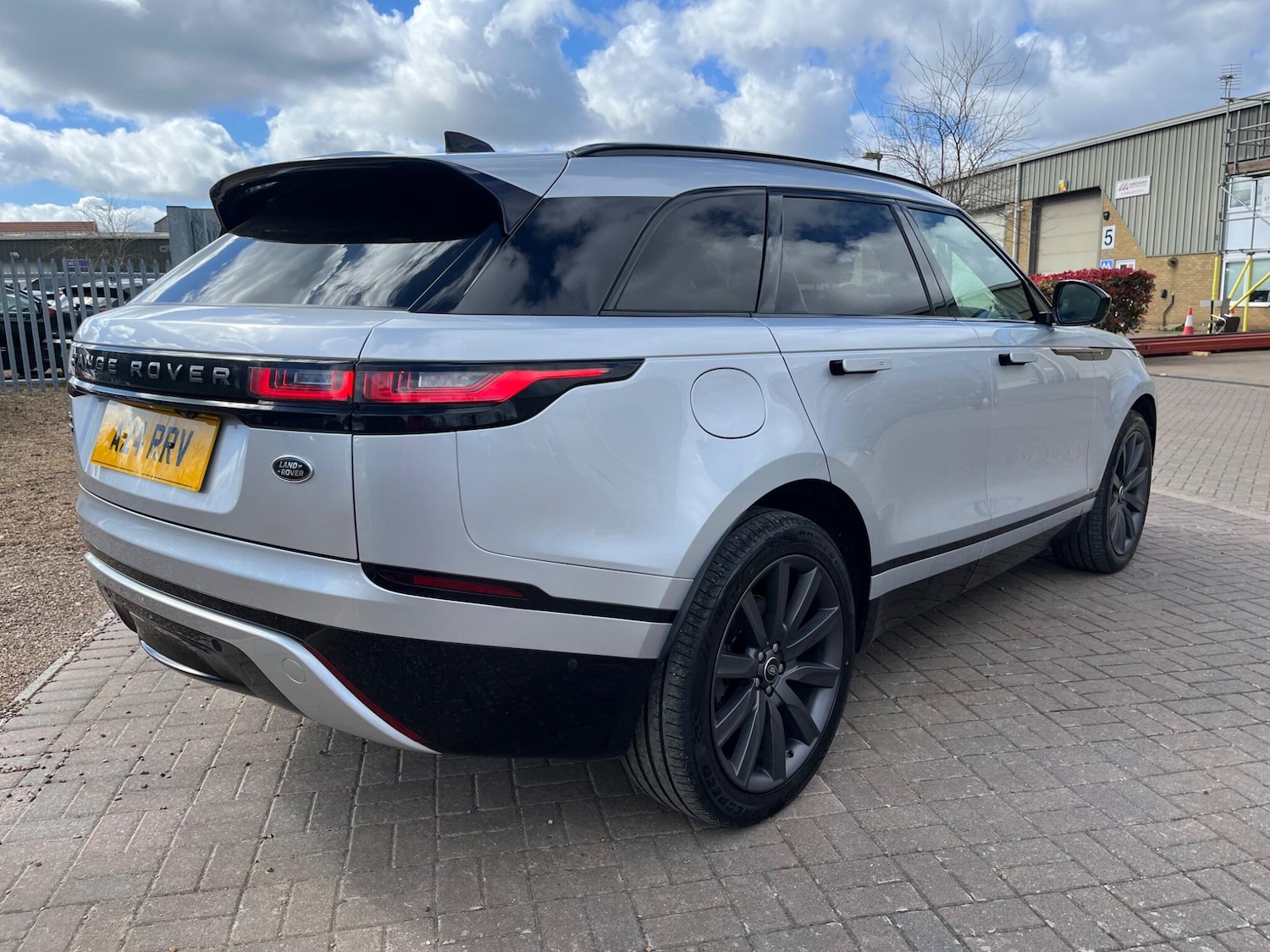 Used Land Rover Range Rover Velar 2020 for sale - 78141408: Photo 32