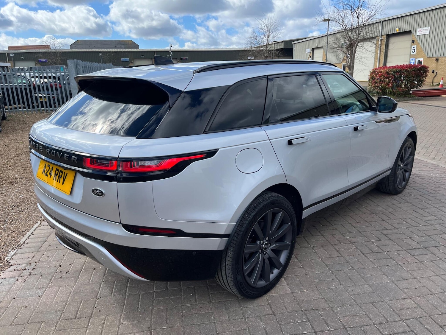 Used Land Rover Range Rover Velar 2020 for sale - 78141408: Photo 33