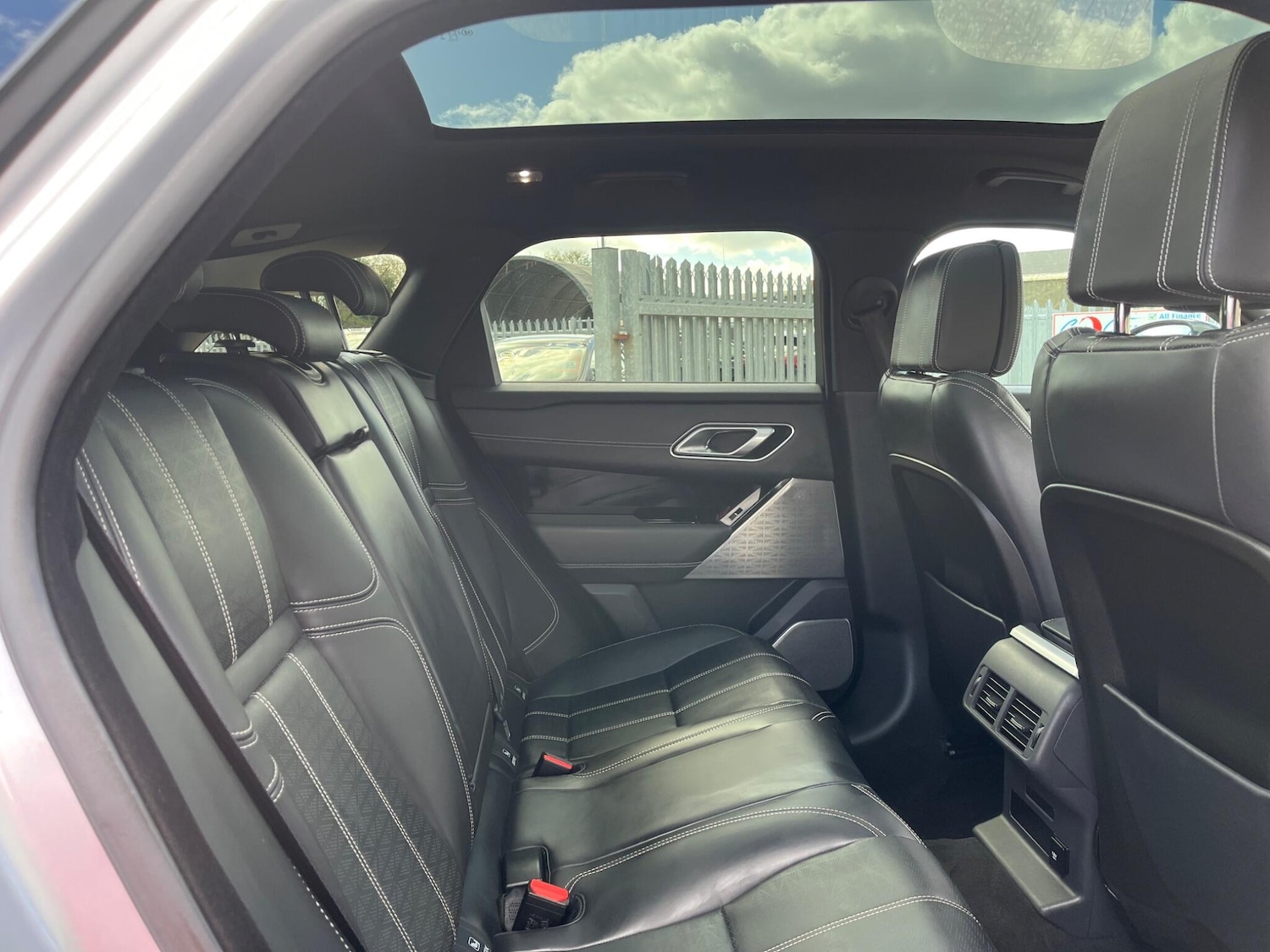 Used Land Rover Range Rover Velar 2020 for sale - 78141408: Photo 41