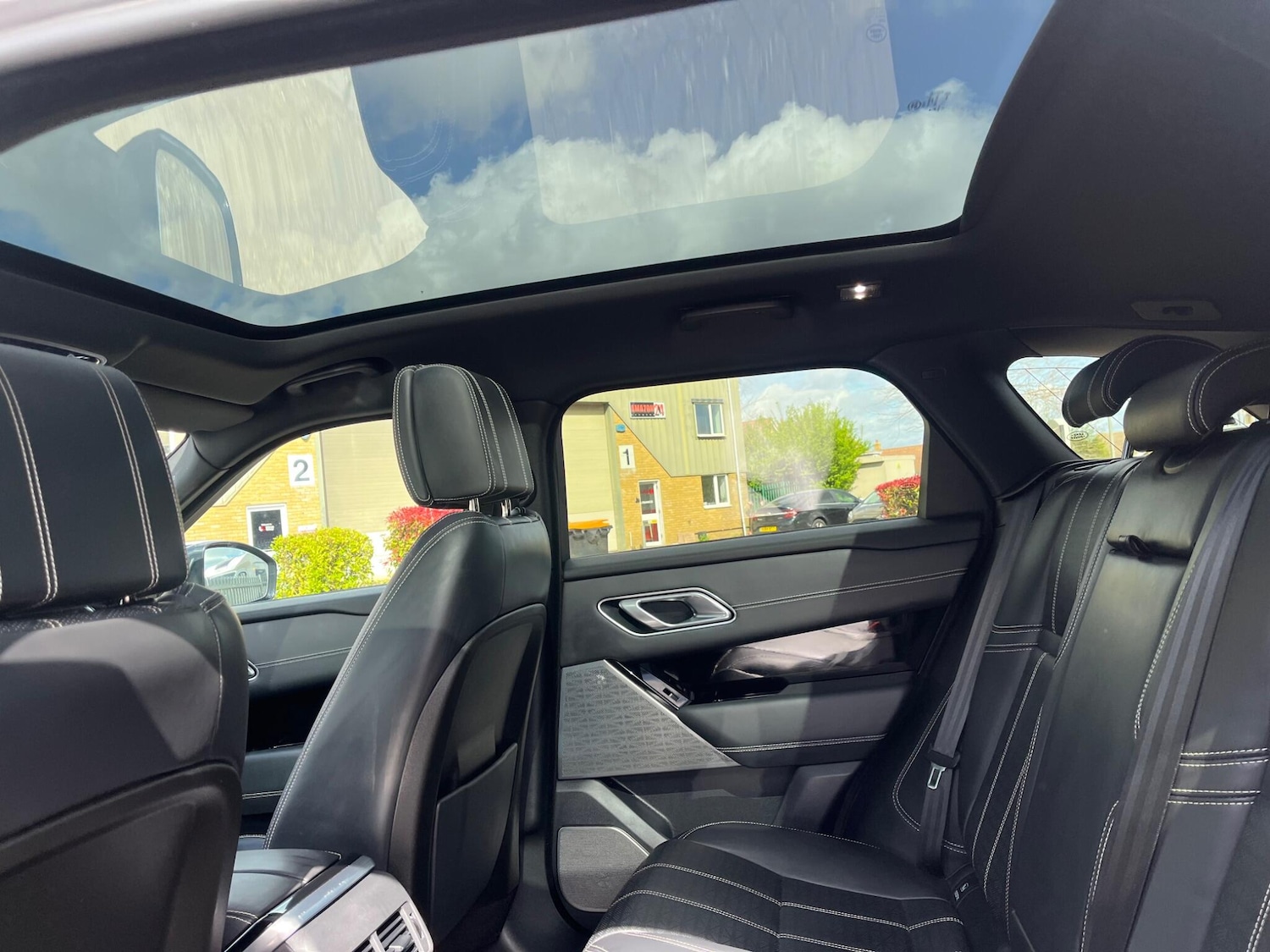 Used Land Rover Range Rover Velar 2020 for sale - 78141408: Photo 5