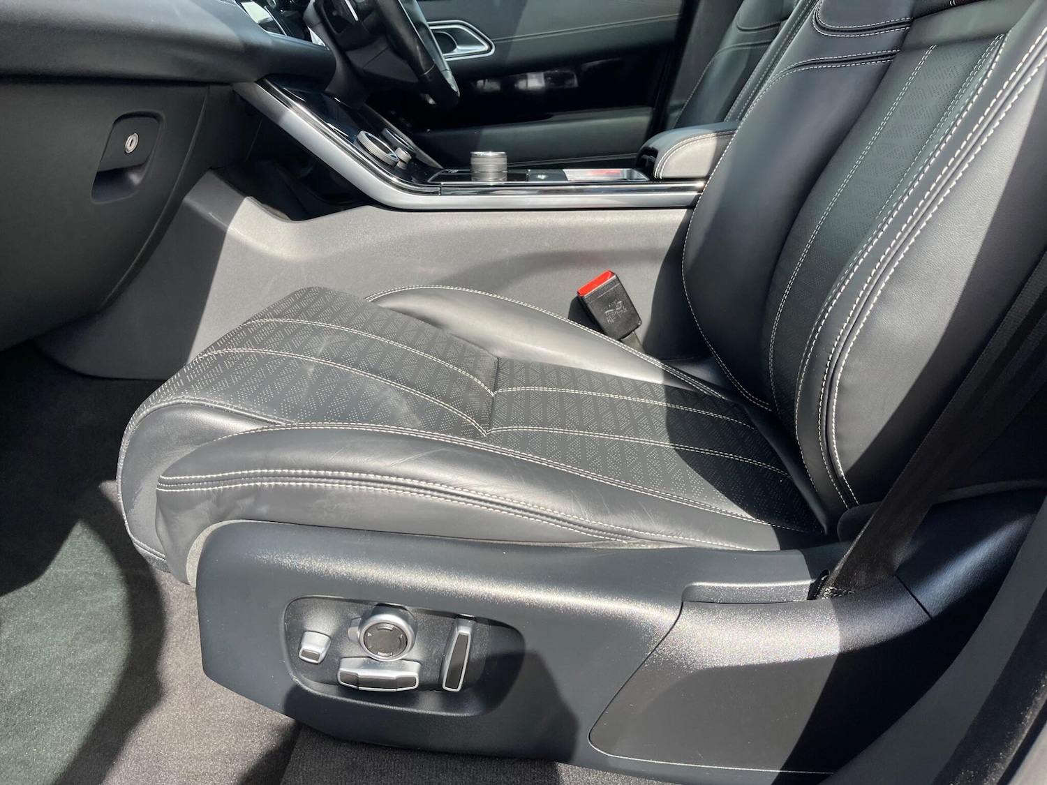 Used Land Rover Range Rover Velar 2020 for sale - 78141408: Photo 63