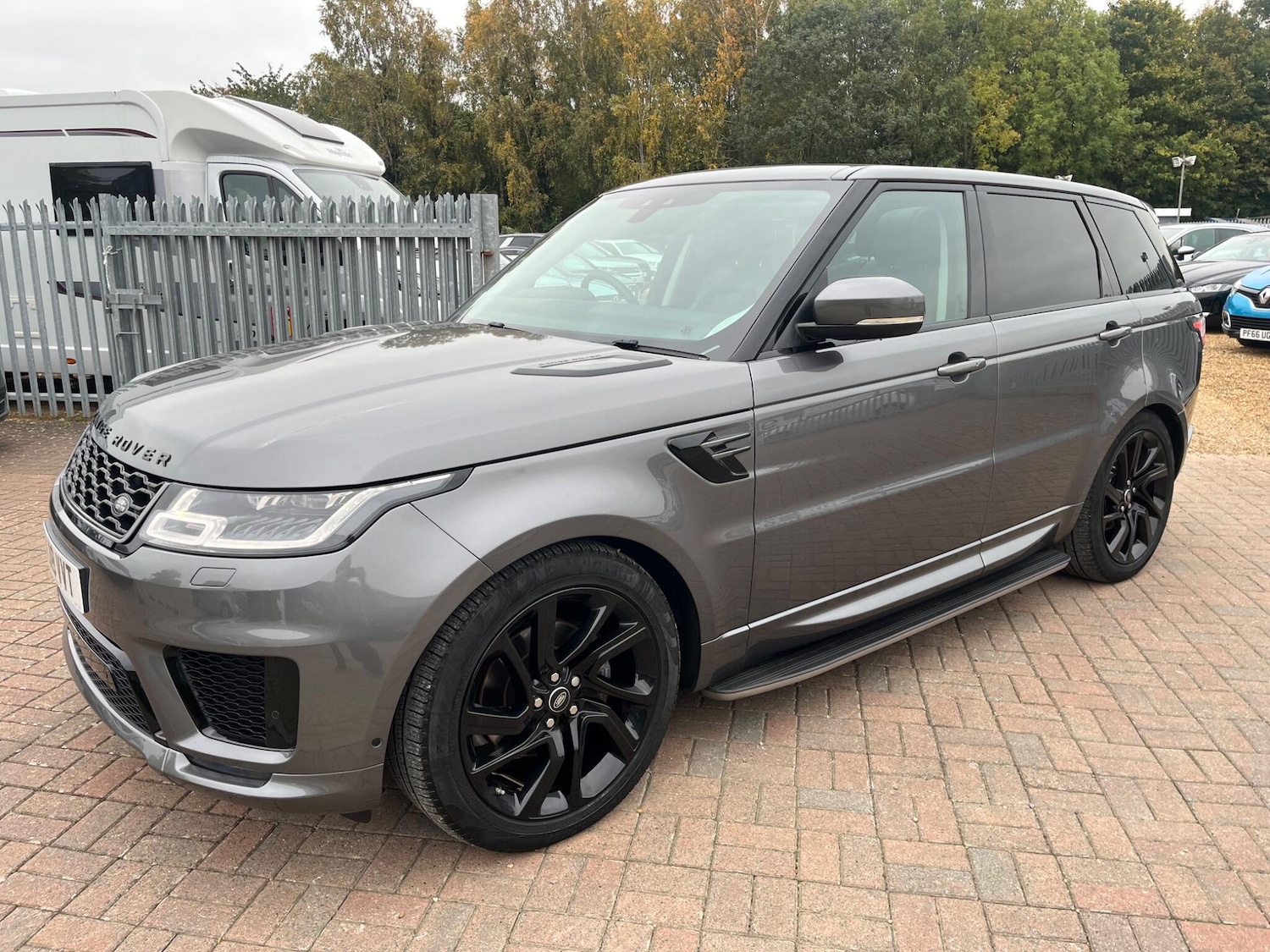 Used Land Rover Range Rover Sport 2018 for sale - 76690938: Photo 16