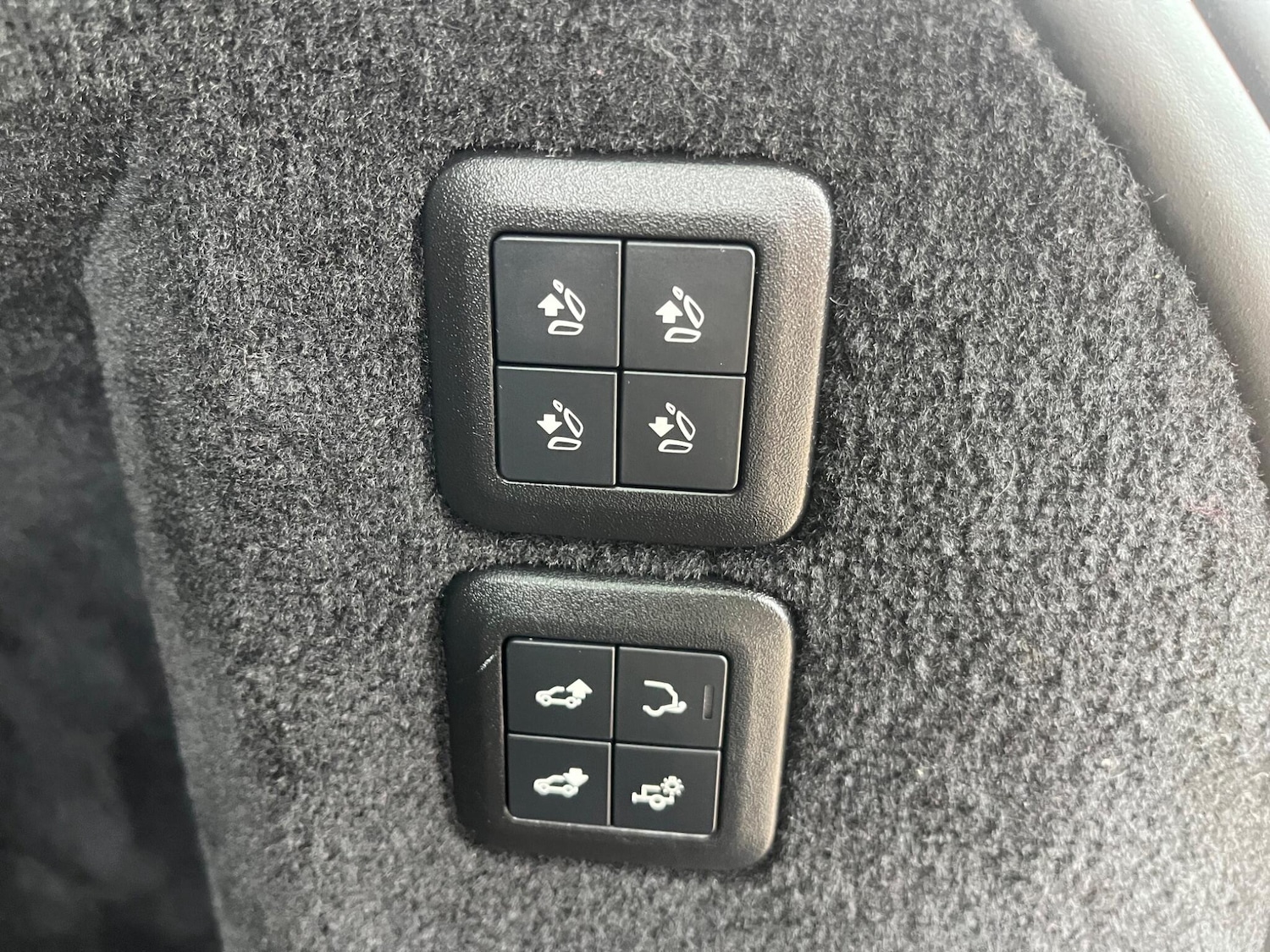 Used Land Rover Range Rover Sport 2018 for sale - 76690938: Photo 34