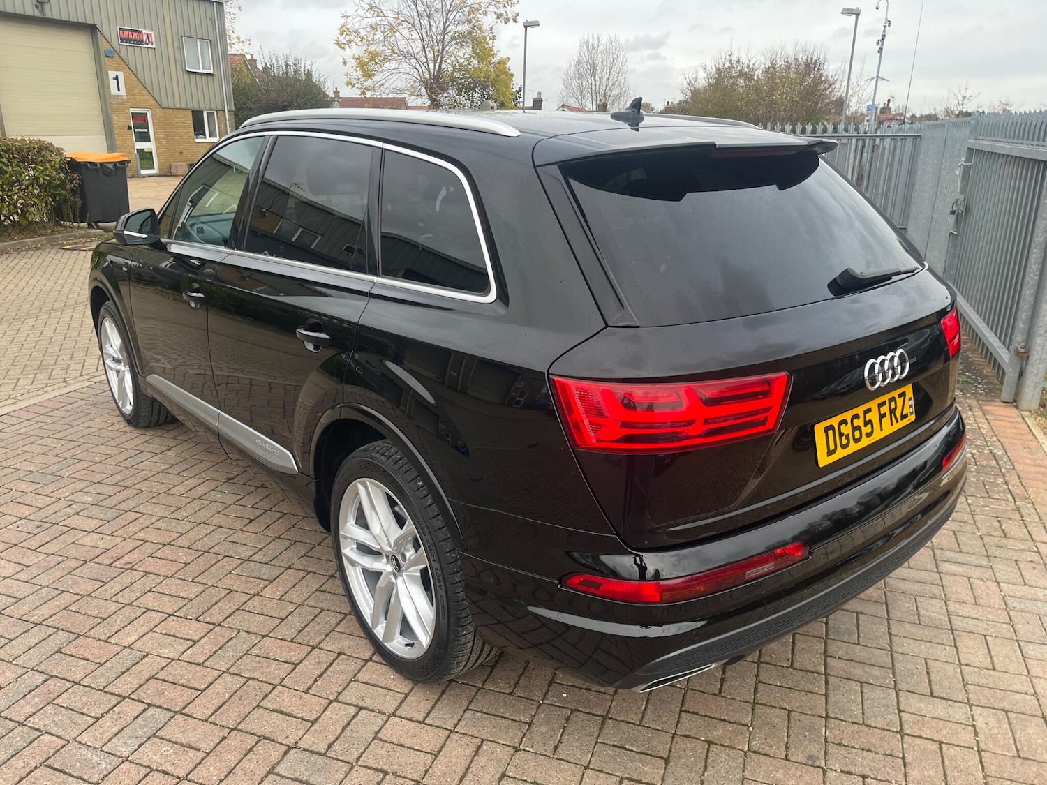 Used Audi Q7 2015 for sale - 76690946: Photo 17