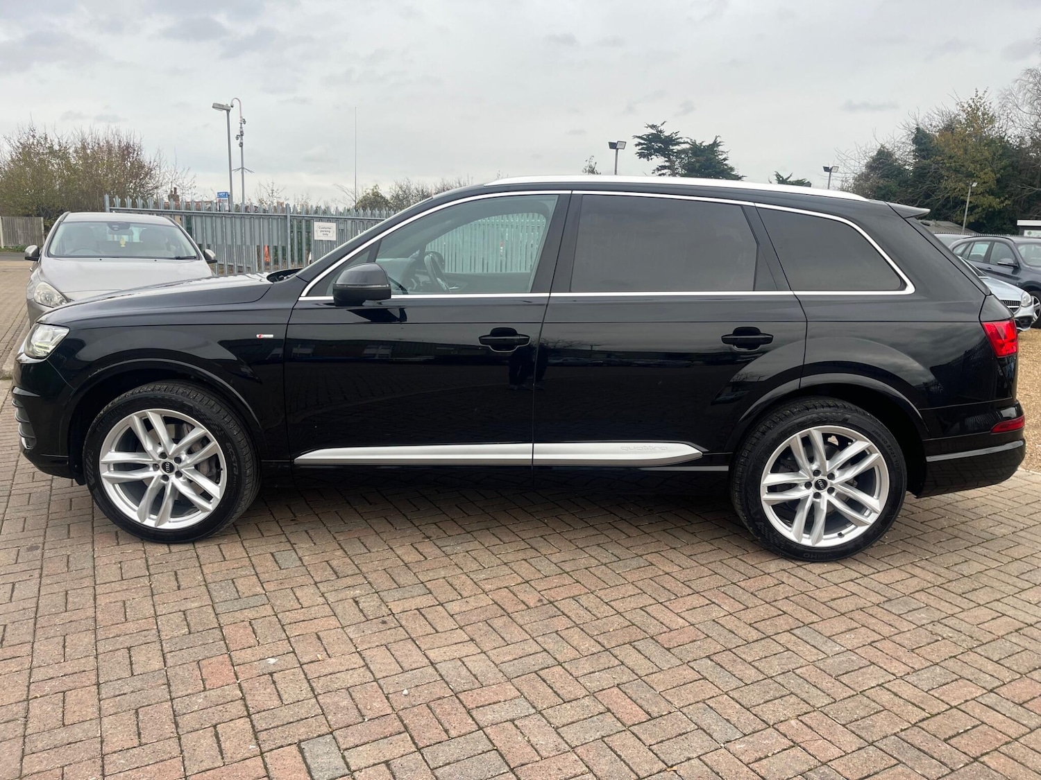 Used Audi Q7 2015 for sale - 76690946: Photo 2