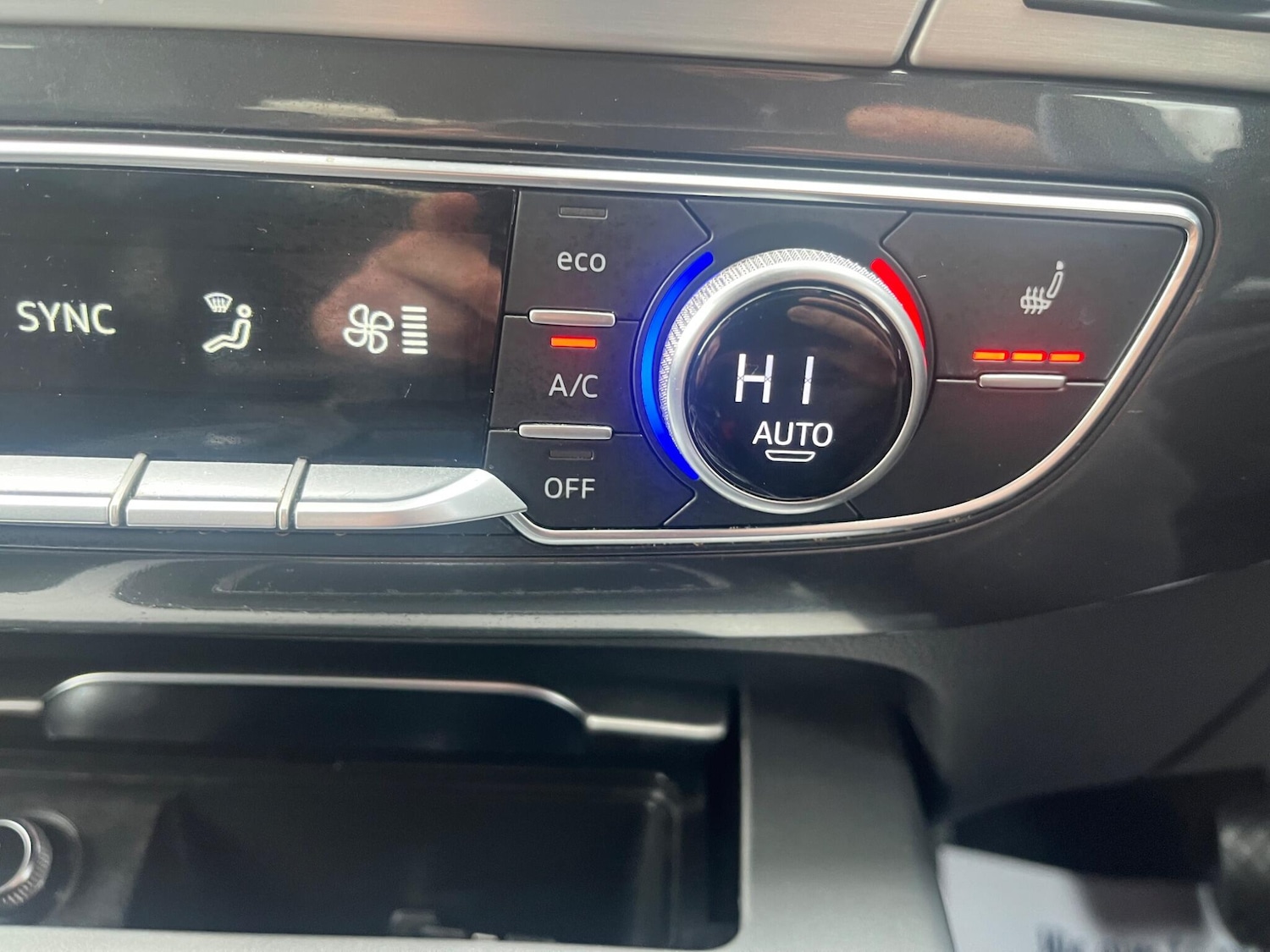 Used Audi Q7 2015 for sale - 76690946: Photo 40