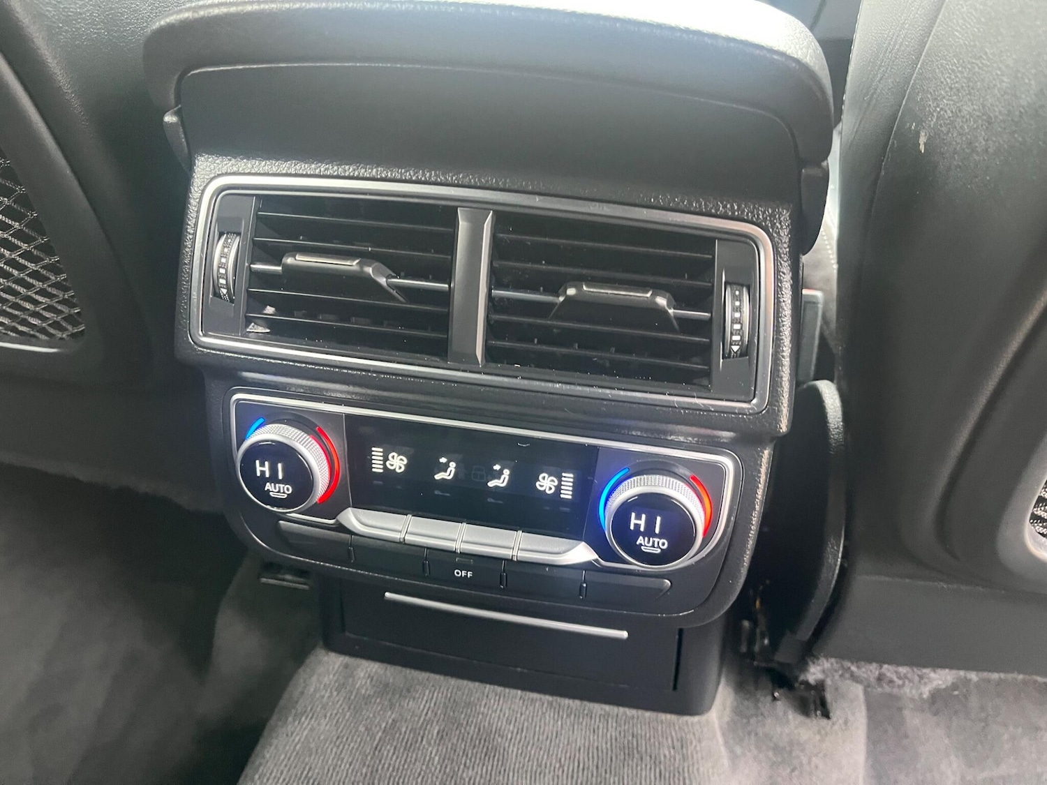 Used Audi Q7 2015 for sale - 76690946: Photo 43