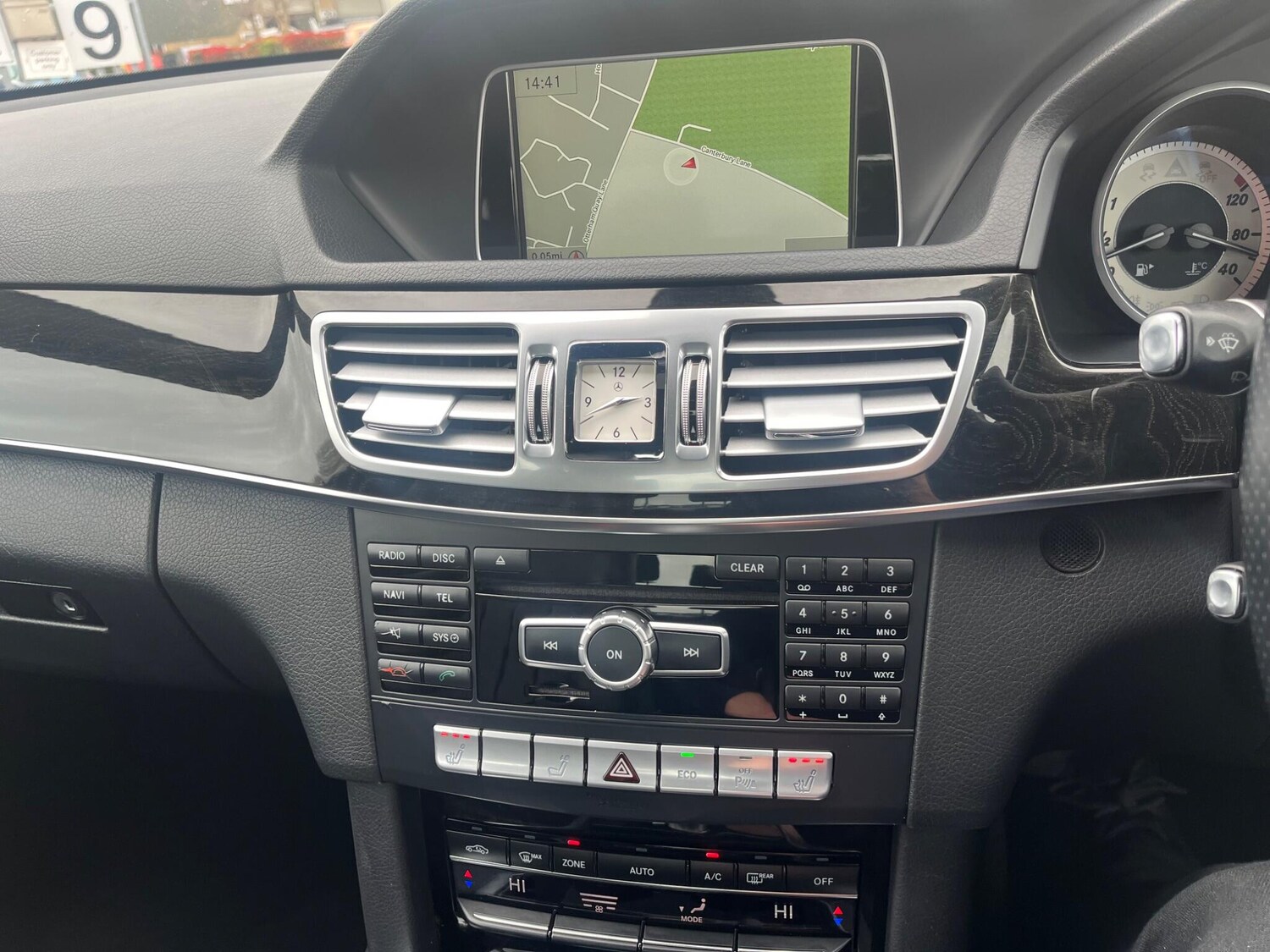 Used Mercedes-Benz E Class 2013 for sale - 78003578: Photo 38