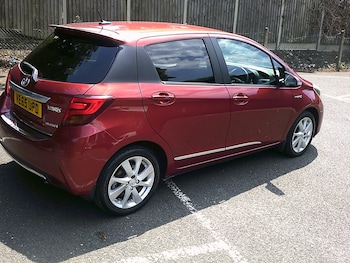 Used Toyota Yaris 2015 for sale - 78952241: Photo