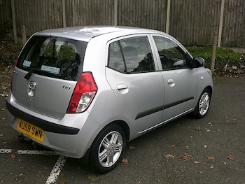 Used Hyundai i10 2009 for sale - 76289180: Photo 2