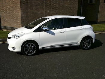 Used Toyota Yaris 2013 for sale - 75497341: Photo