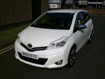 Used Toyota Yaris 2013 for sale - 75497341: Photo